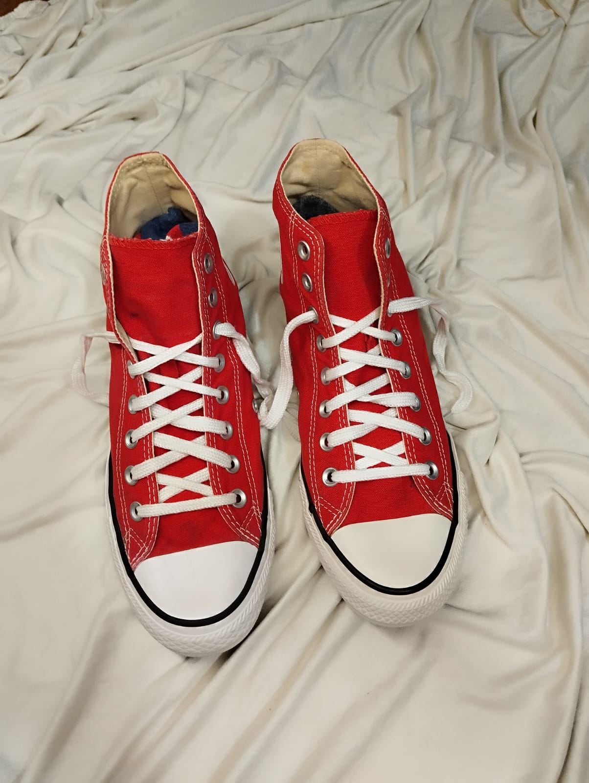 Red high rise converse
