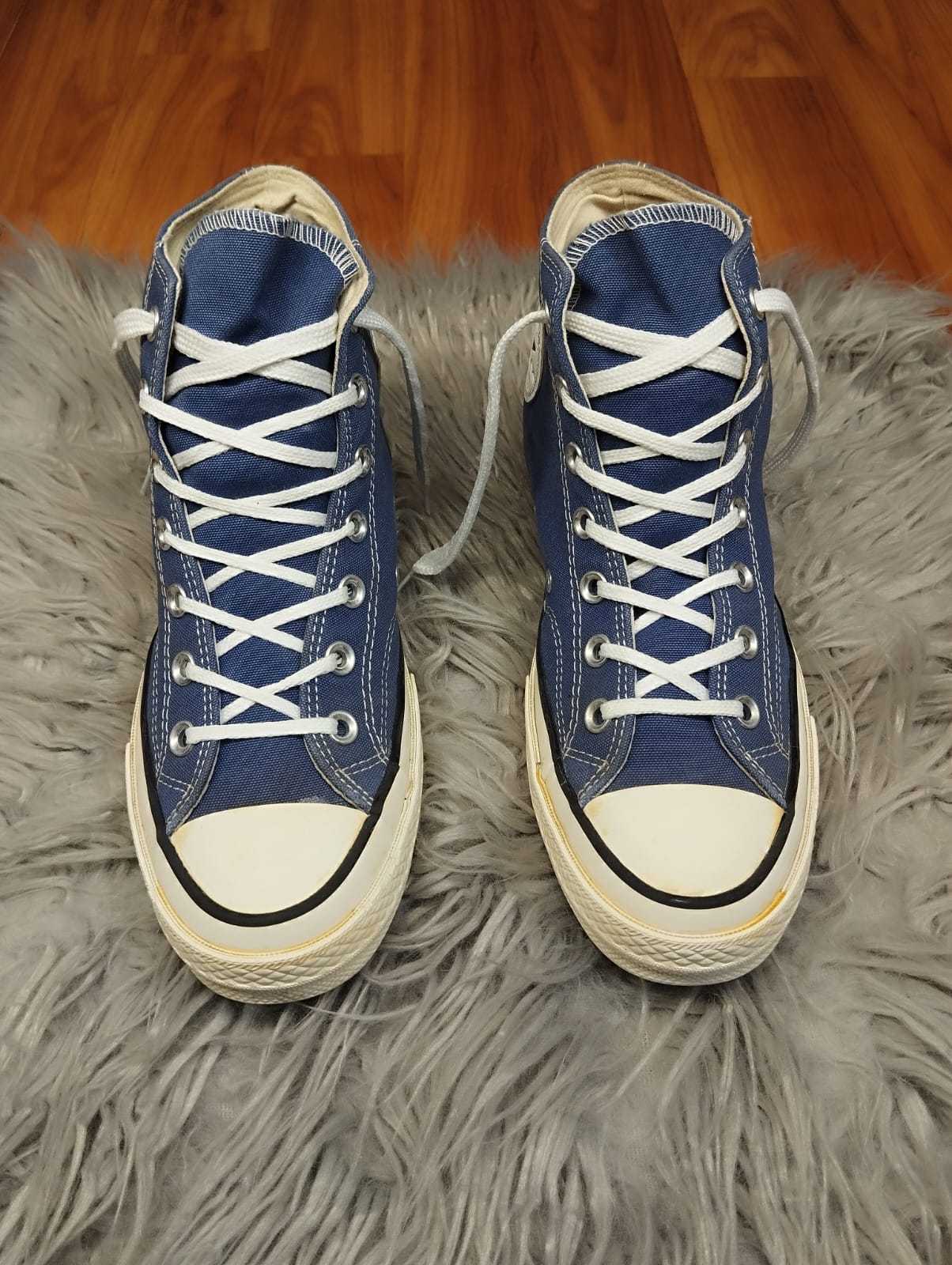 Navy blue high rise taylor chuck