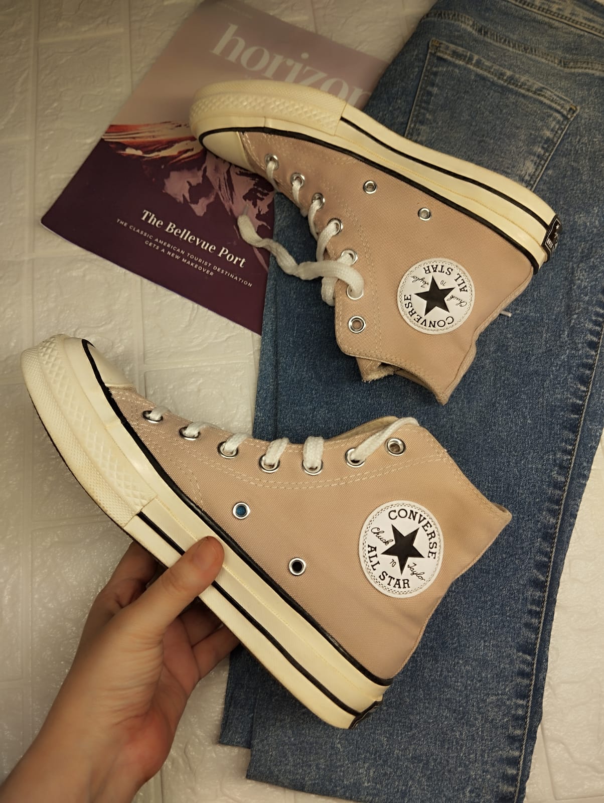 Beige high rise taylor chuck