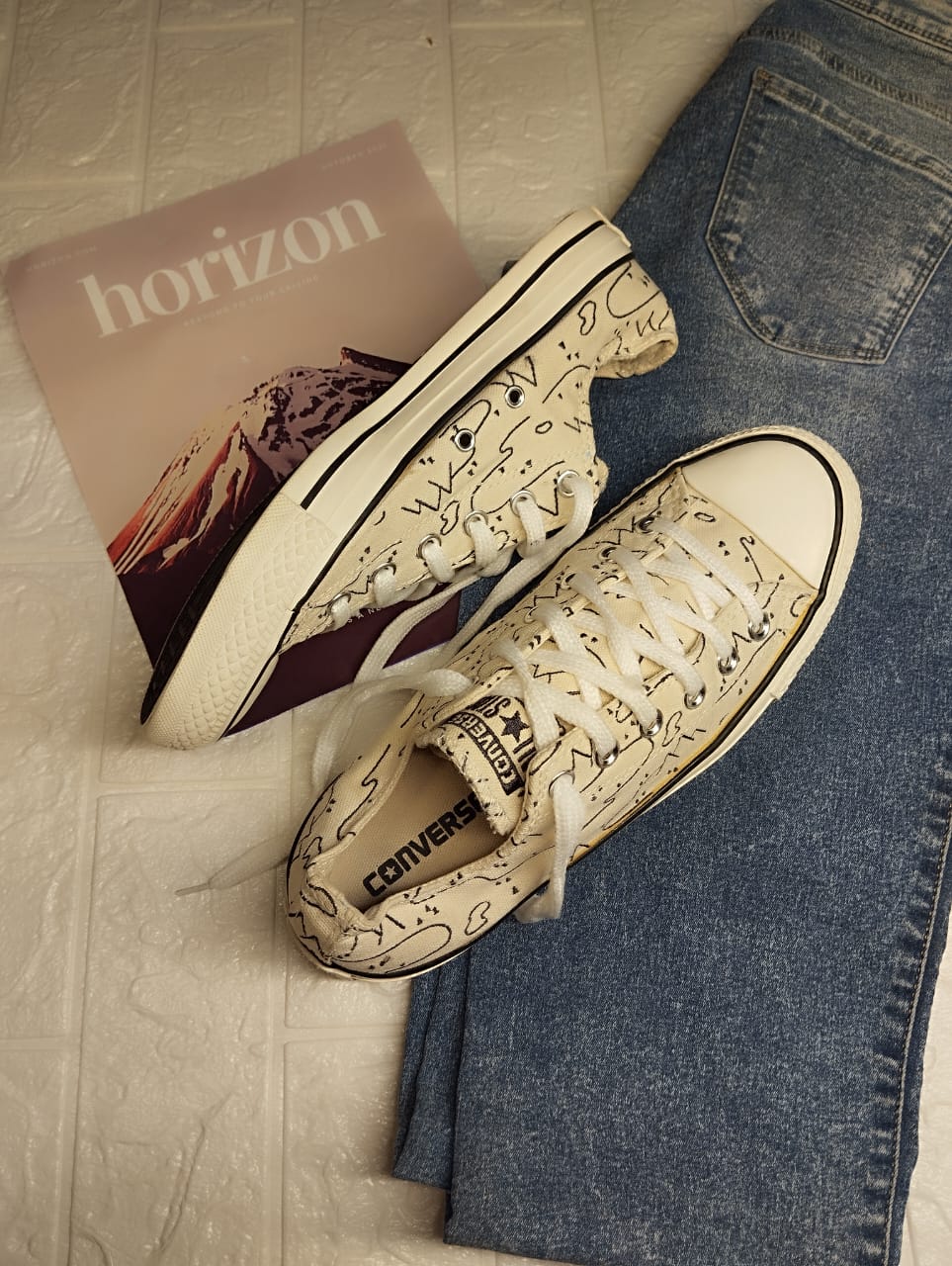 Beige doodle low rise converse