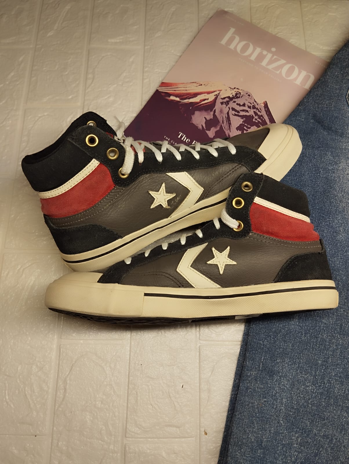 Black and red high rise converse