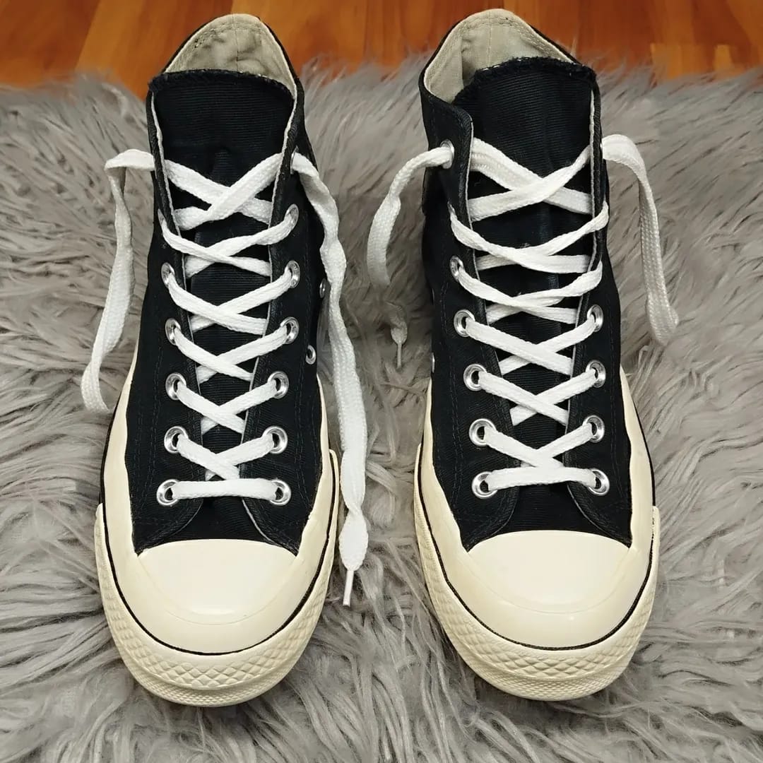 Black and white taylor chuck