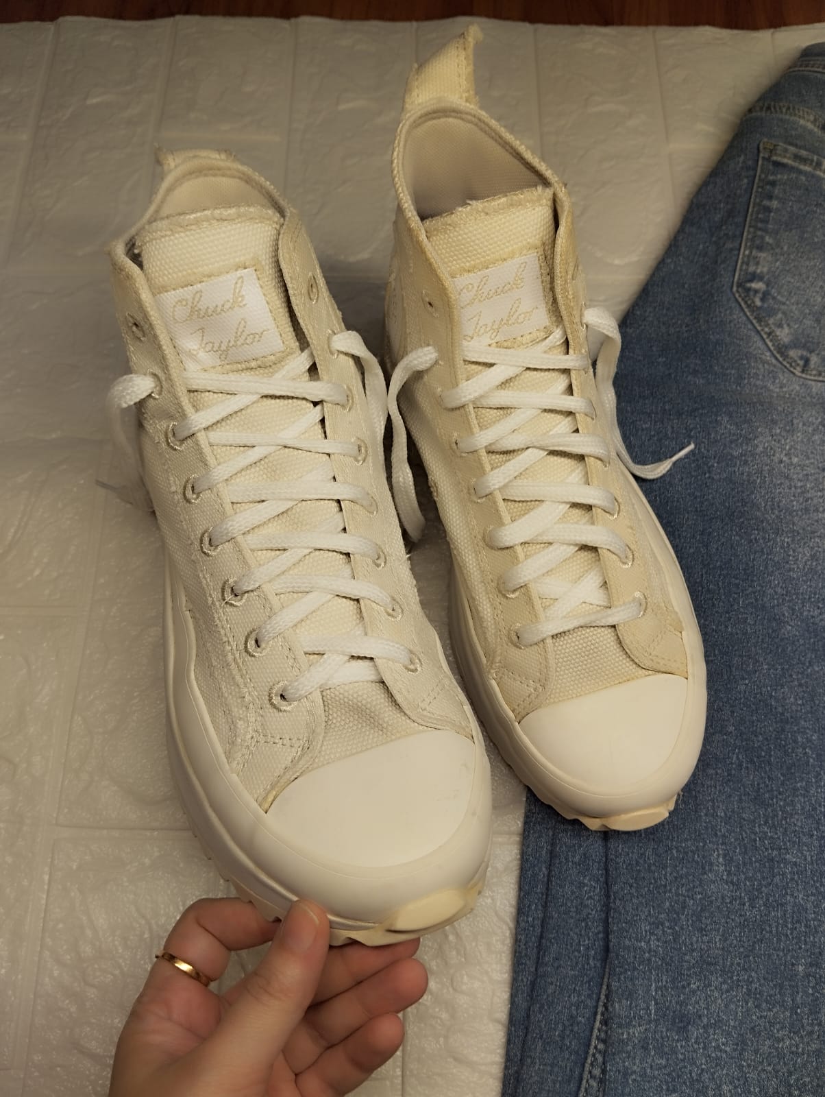 Full white high rise chunky