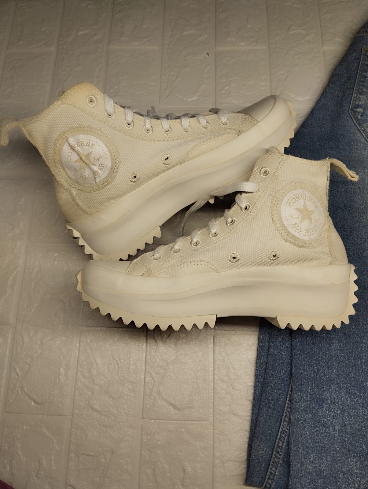 Full white high rise chunky