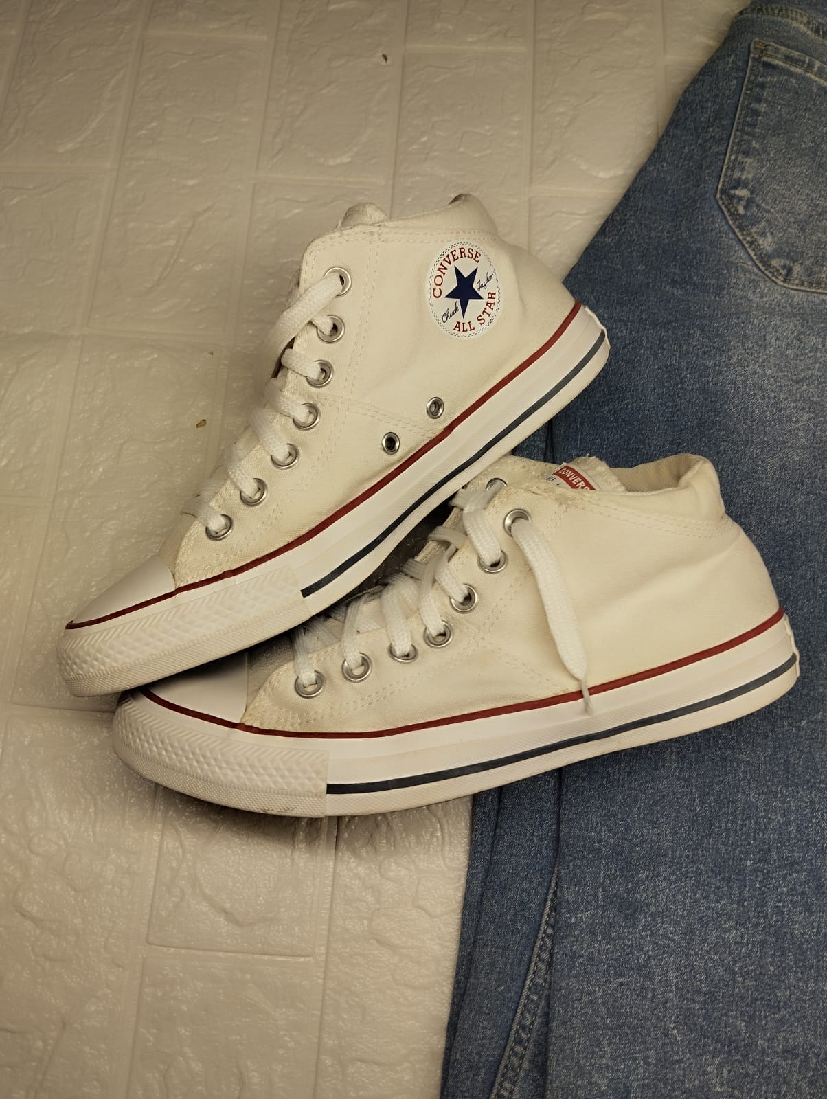 White ankle cut converse