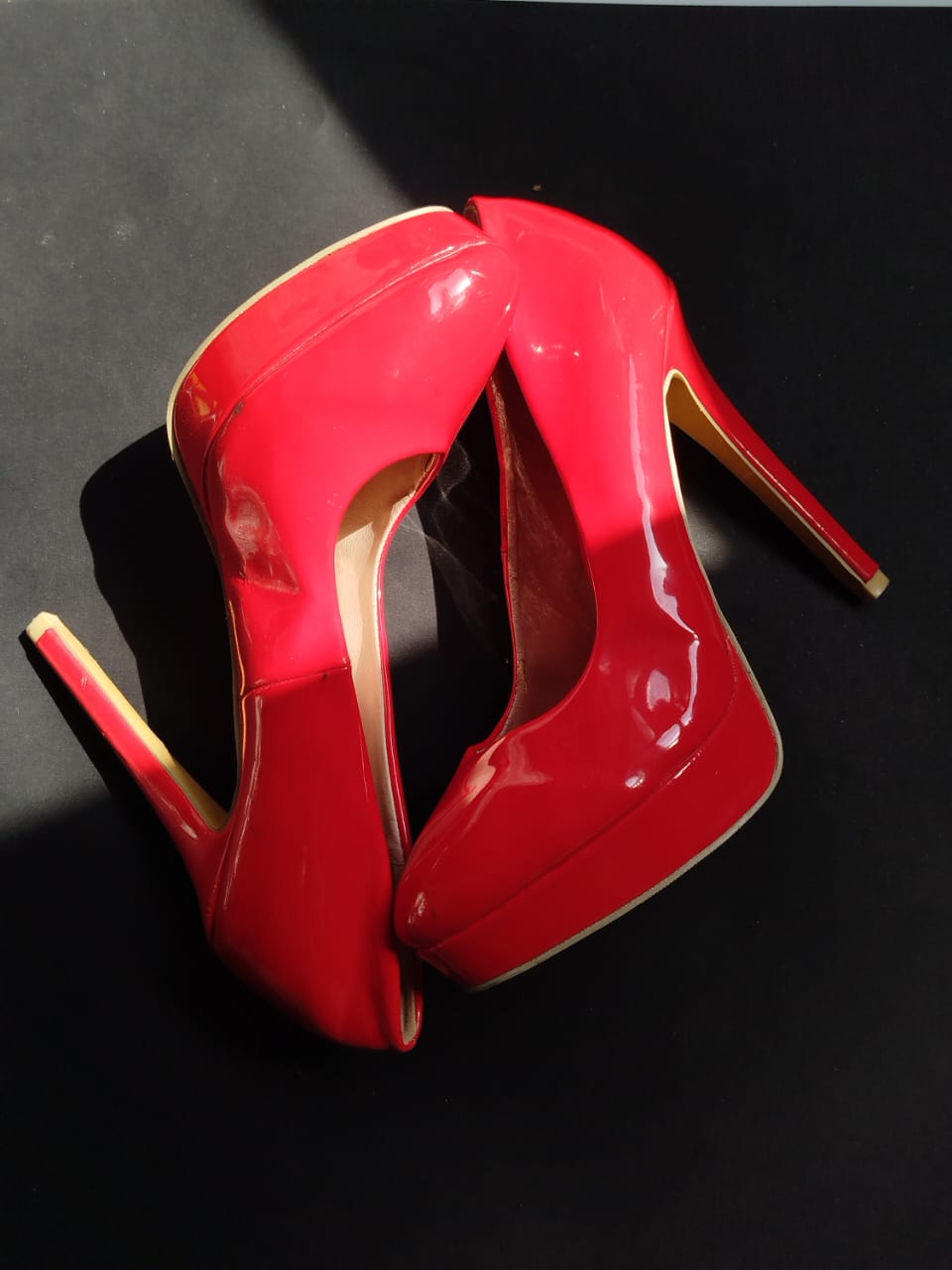 Red heel