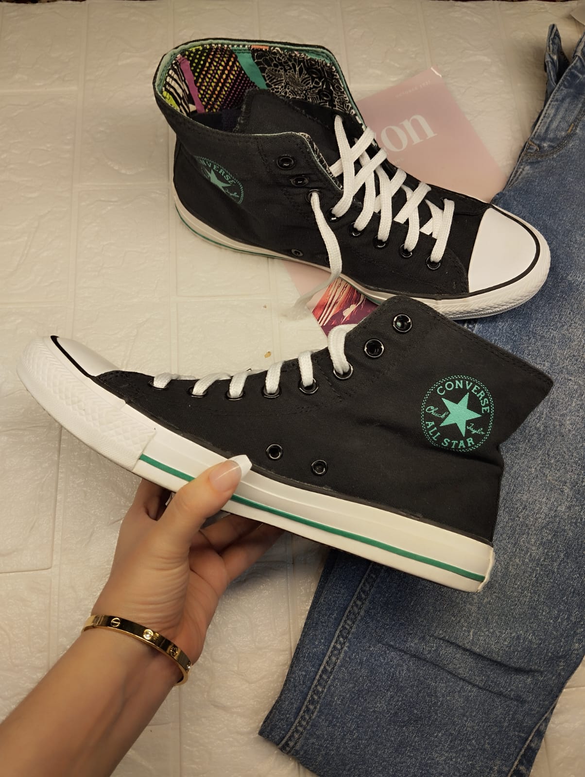 Black and green printed high rise converse