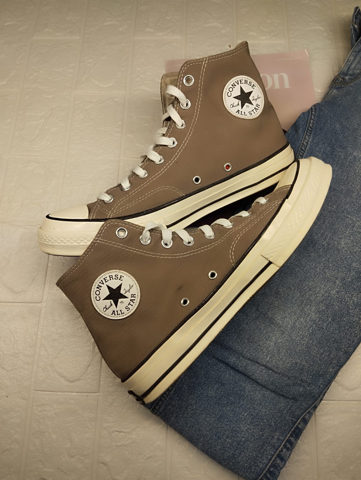 Brown high rise taylor chuck