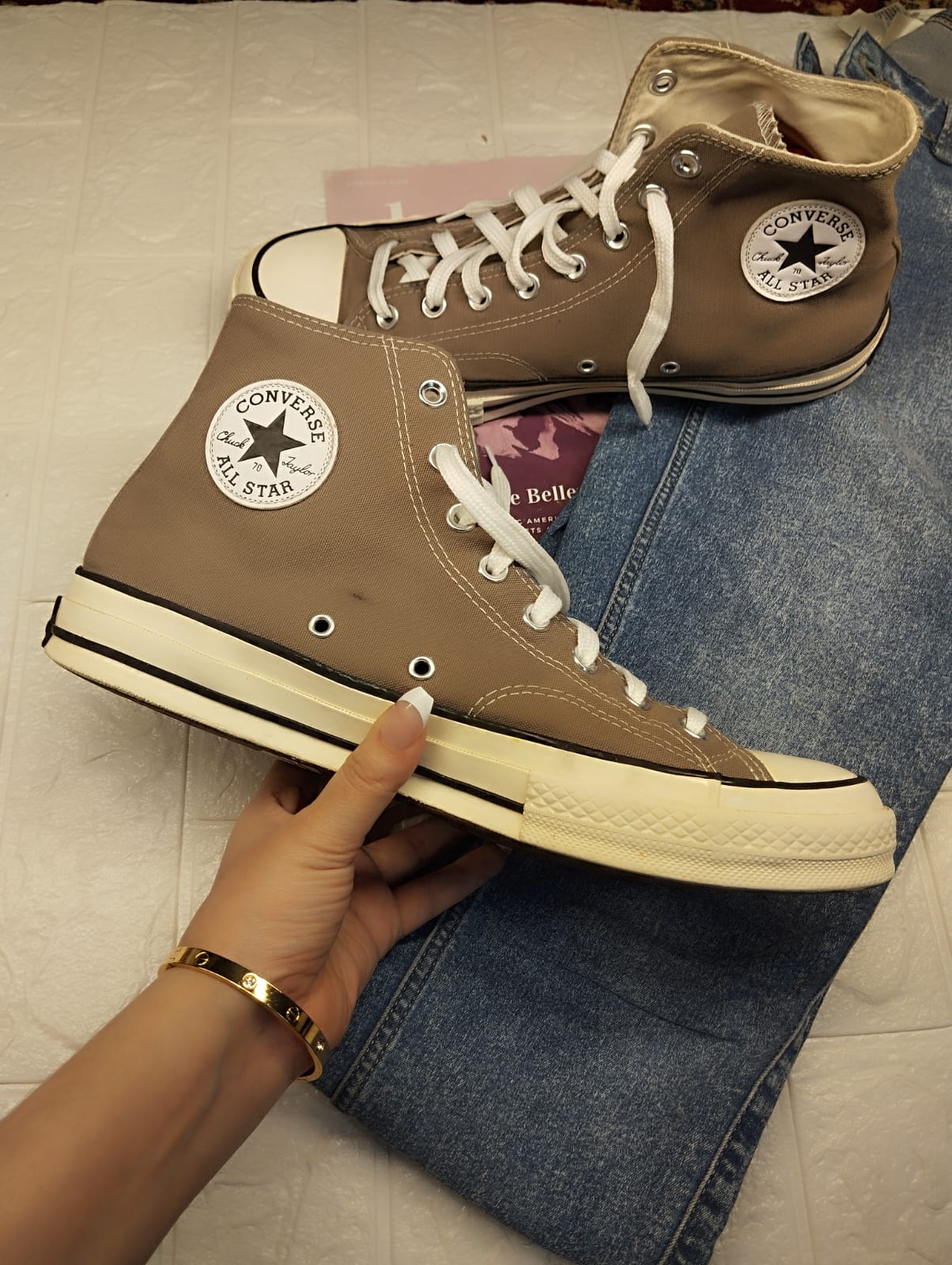 Brown high rise taylor chuck