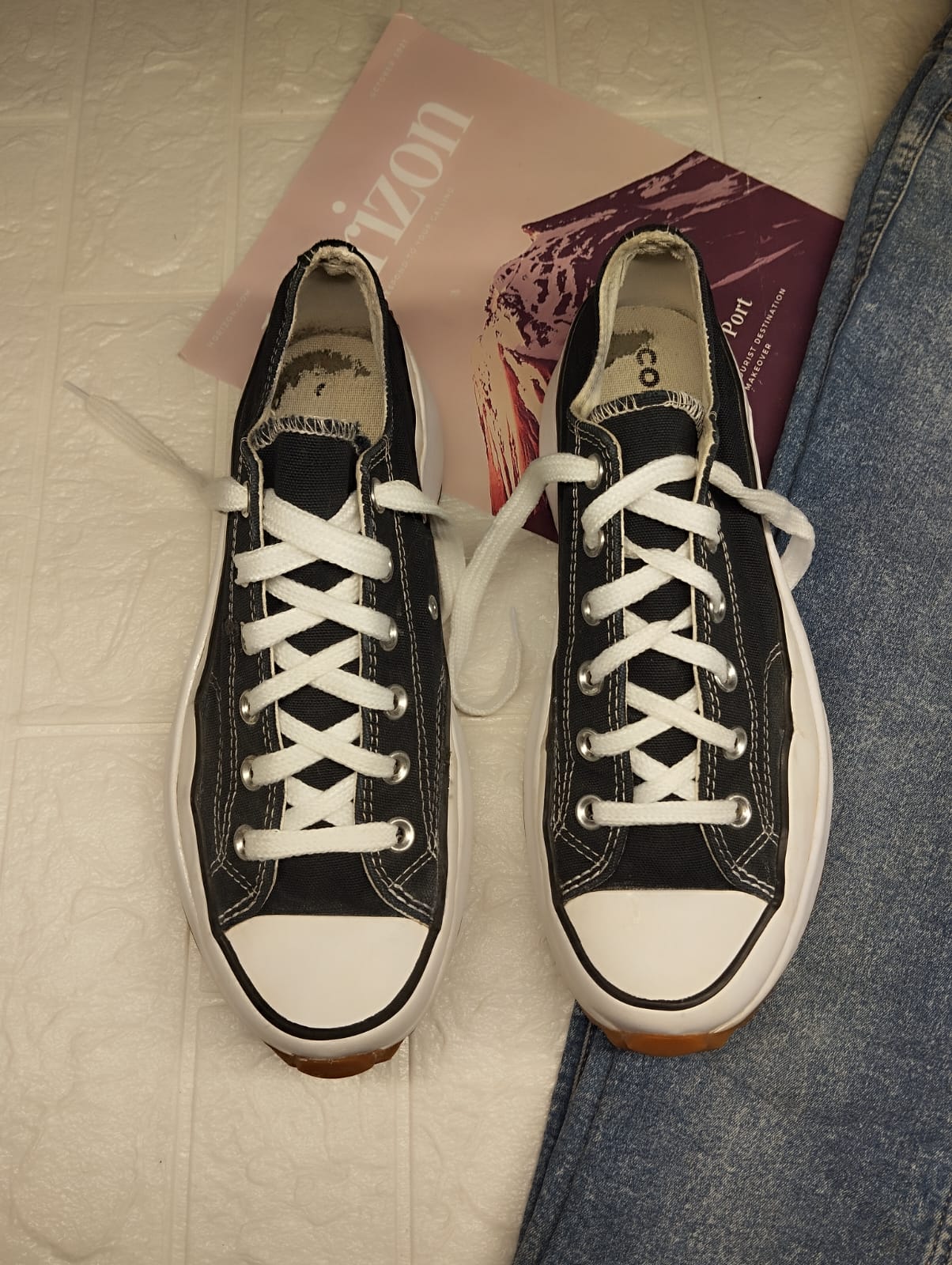 Black low rise chunky