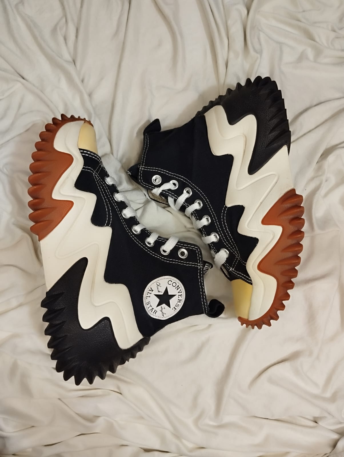 Black high rise wave chunky