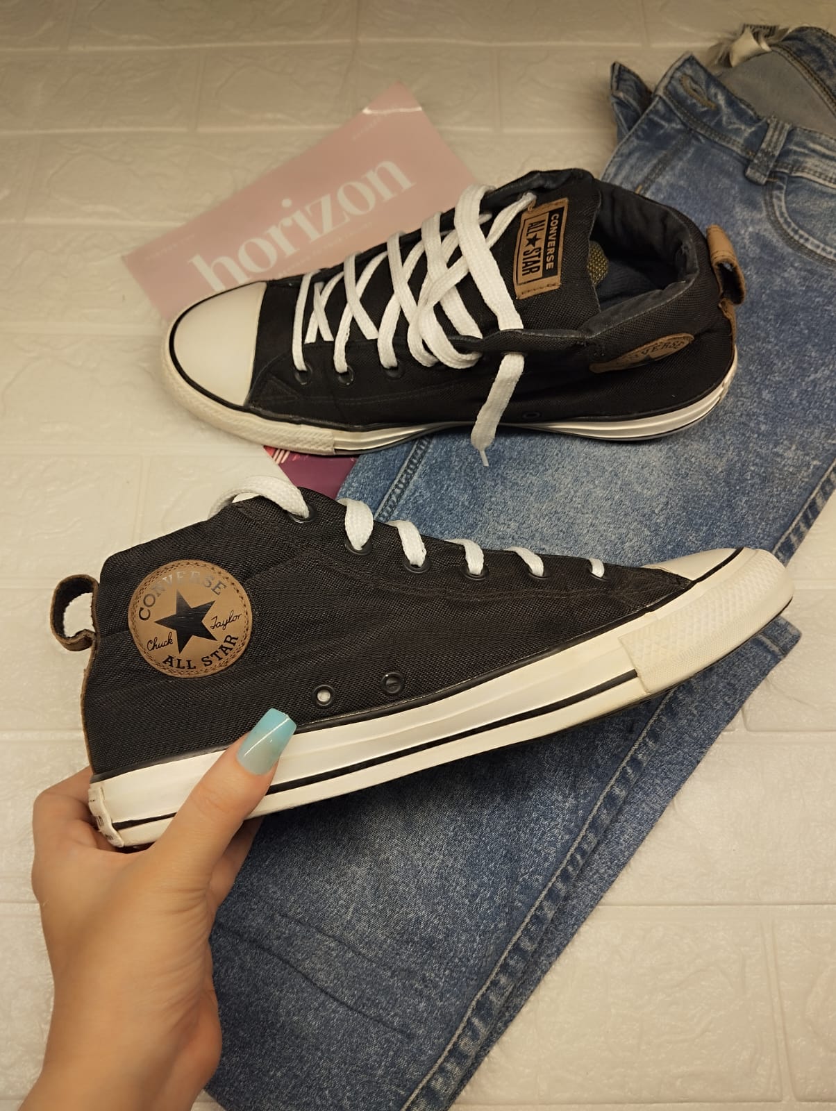 Brown logo ankle cut converse