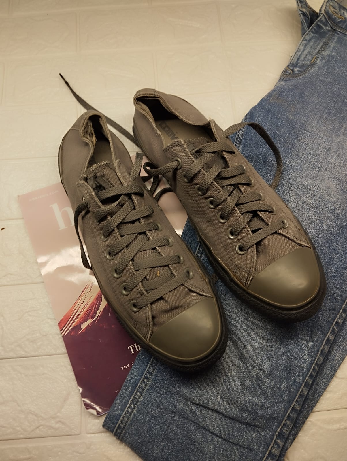 Full black low rise converse DD