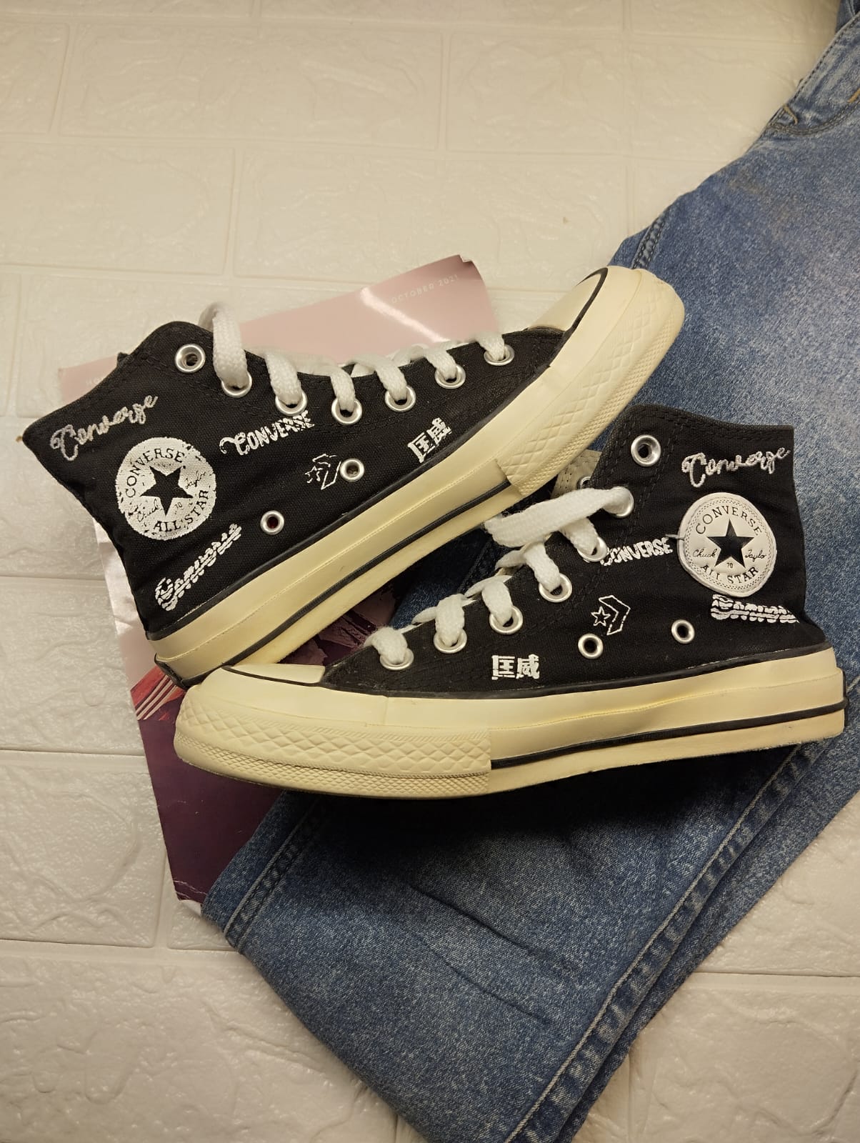 Black and white high rise taylor chuck