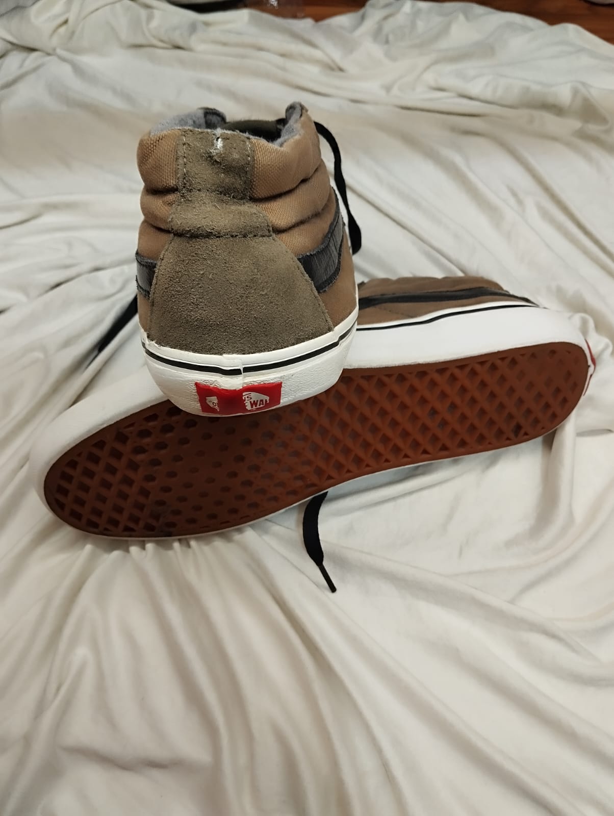 Green ankle cut vans