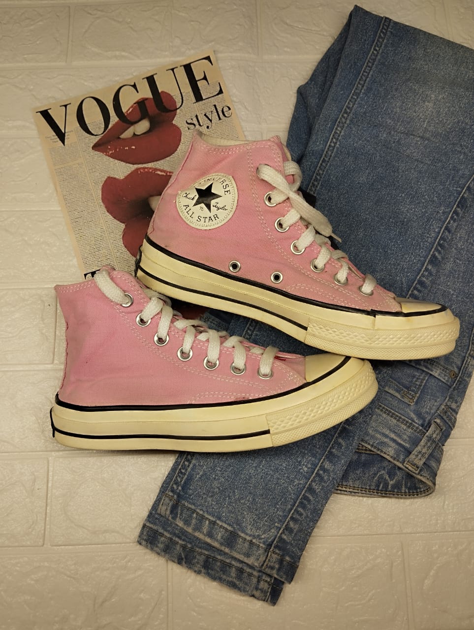 Pink high rise taylor chuck
