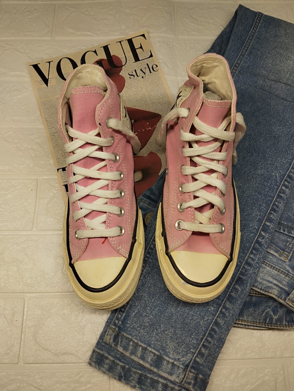 Pink high rise taylor chuck