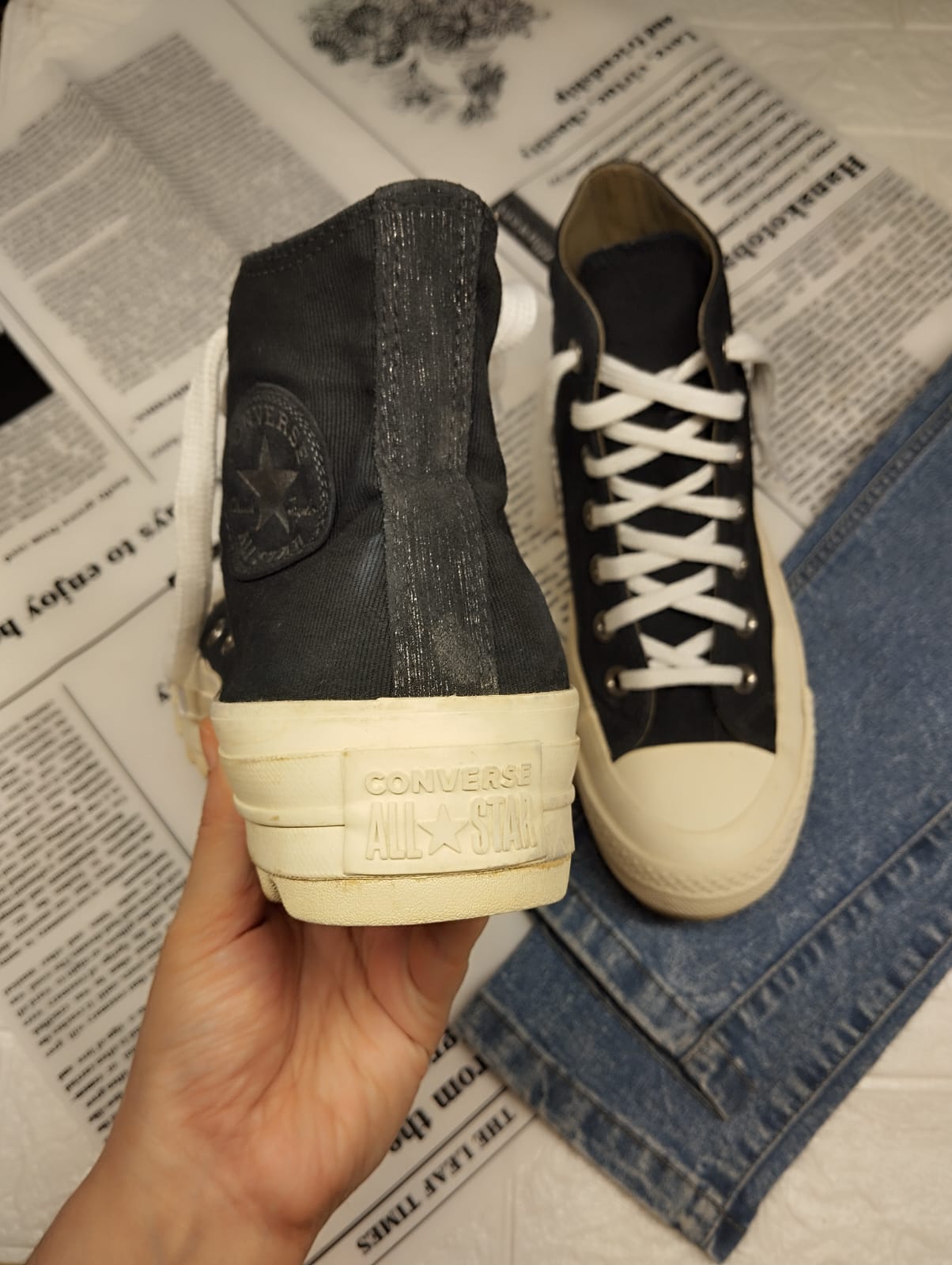 Full black and white high rise platform