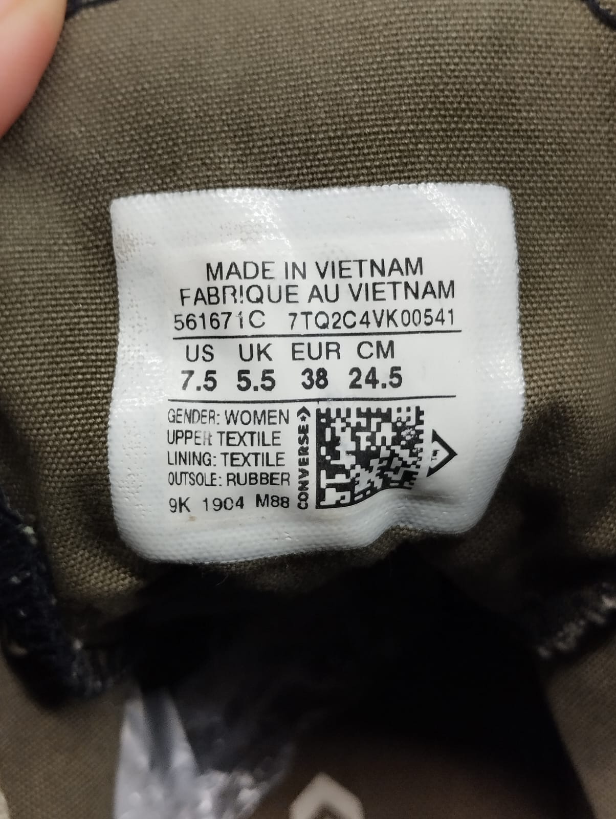 Full black and white high rise platform