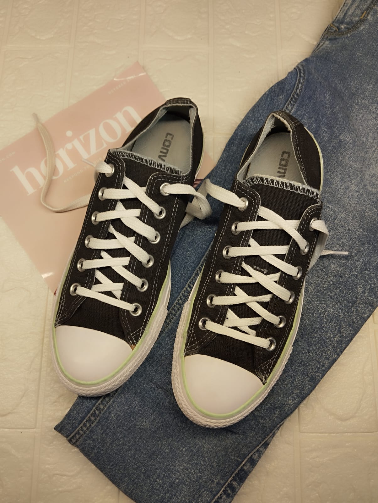 Black and green low rise converse