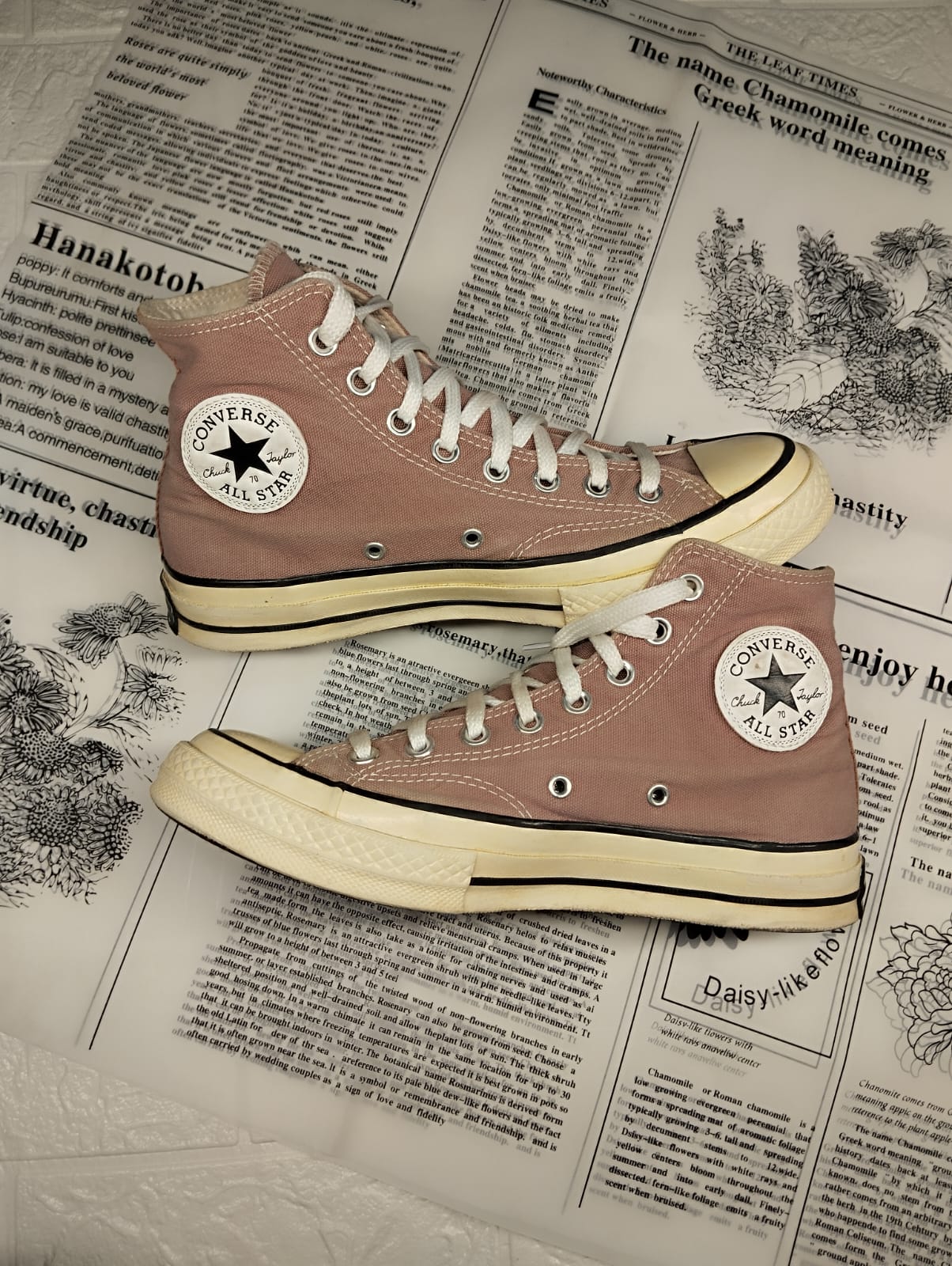 Mauve high rise taylor chuck