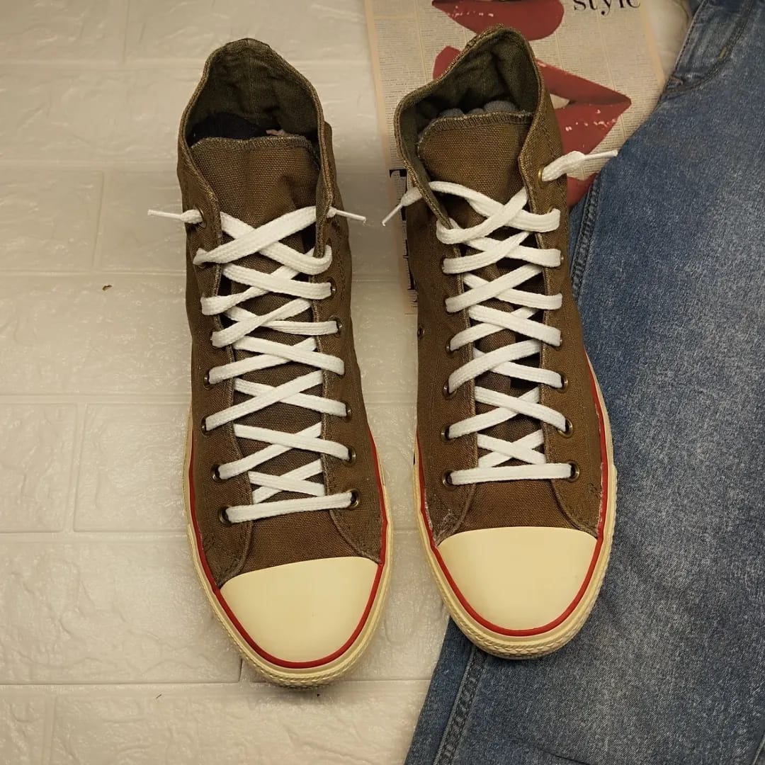 Green high rise converse (red line) condition 8/10