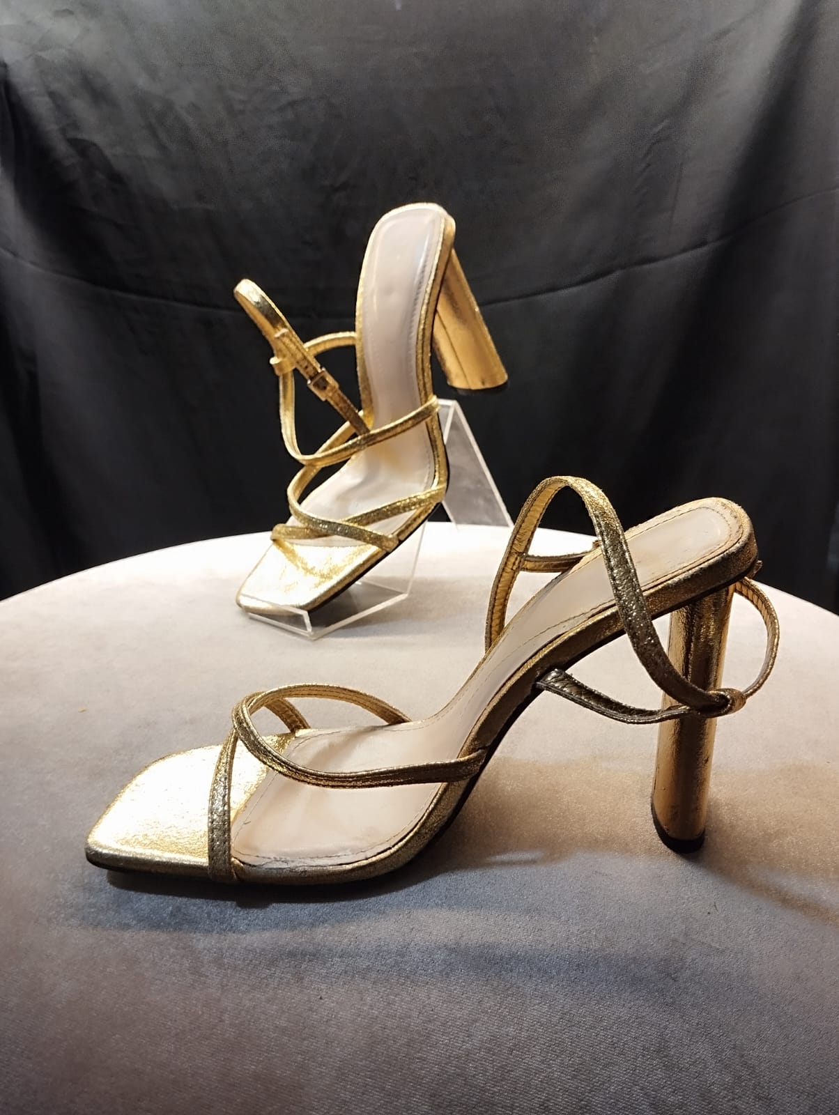 Golden heel