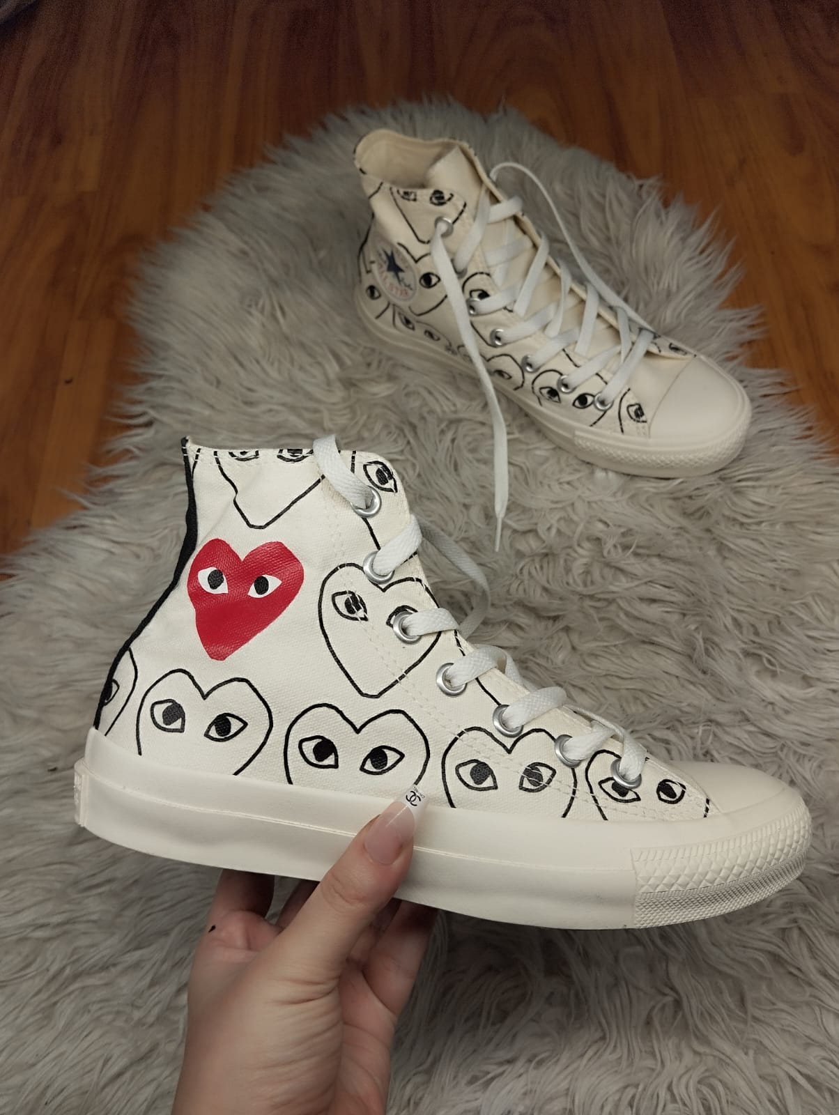 White heart eye high rise converse