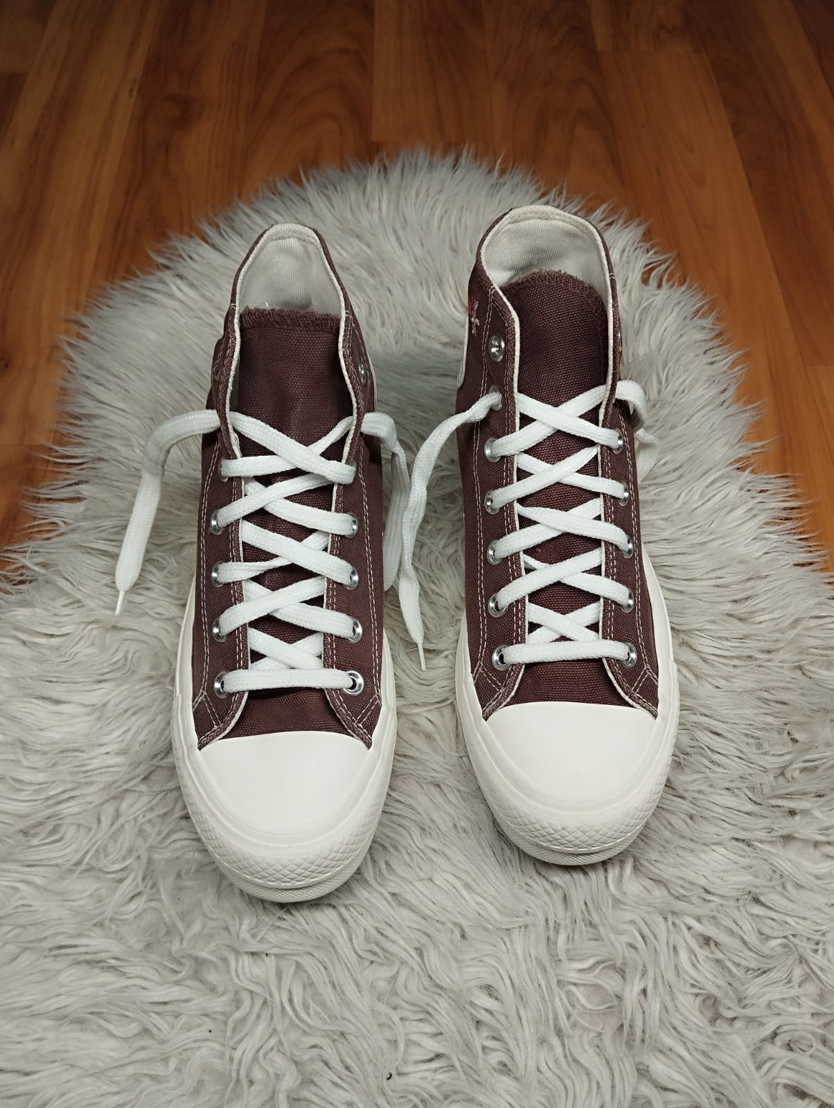 Brown embroidery high rise platform
