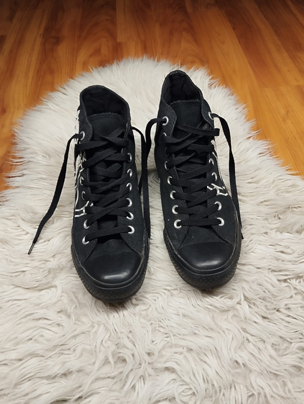 Full black and white high rise converse