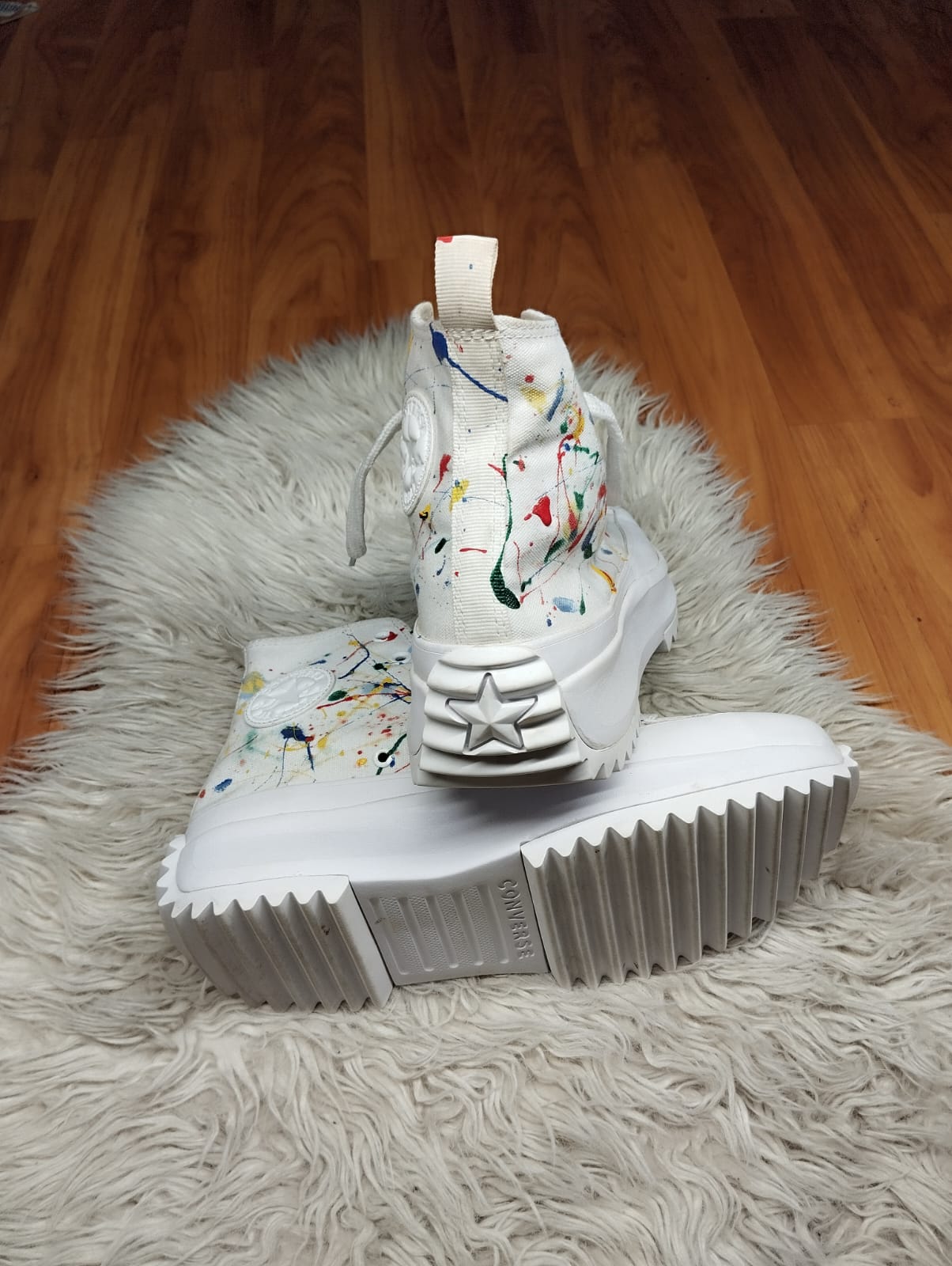 Paint splash white high rise chunky