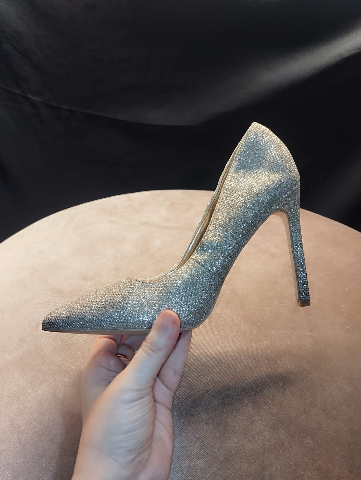 Silver heel