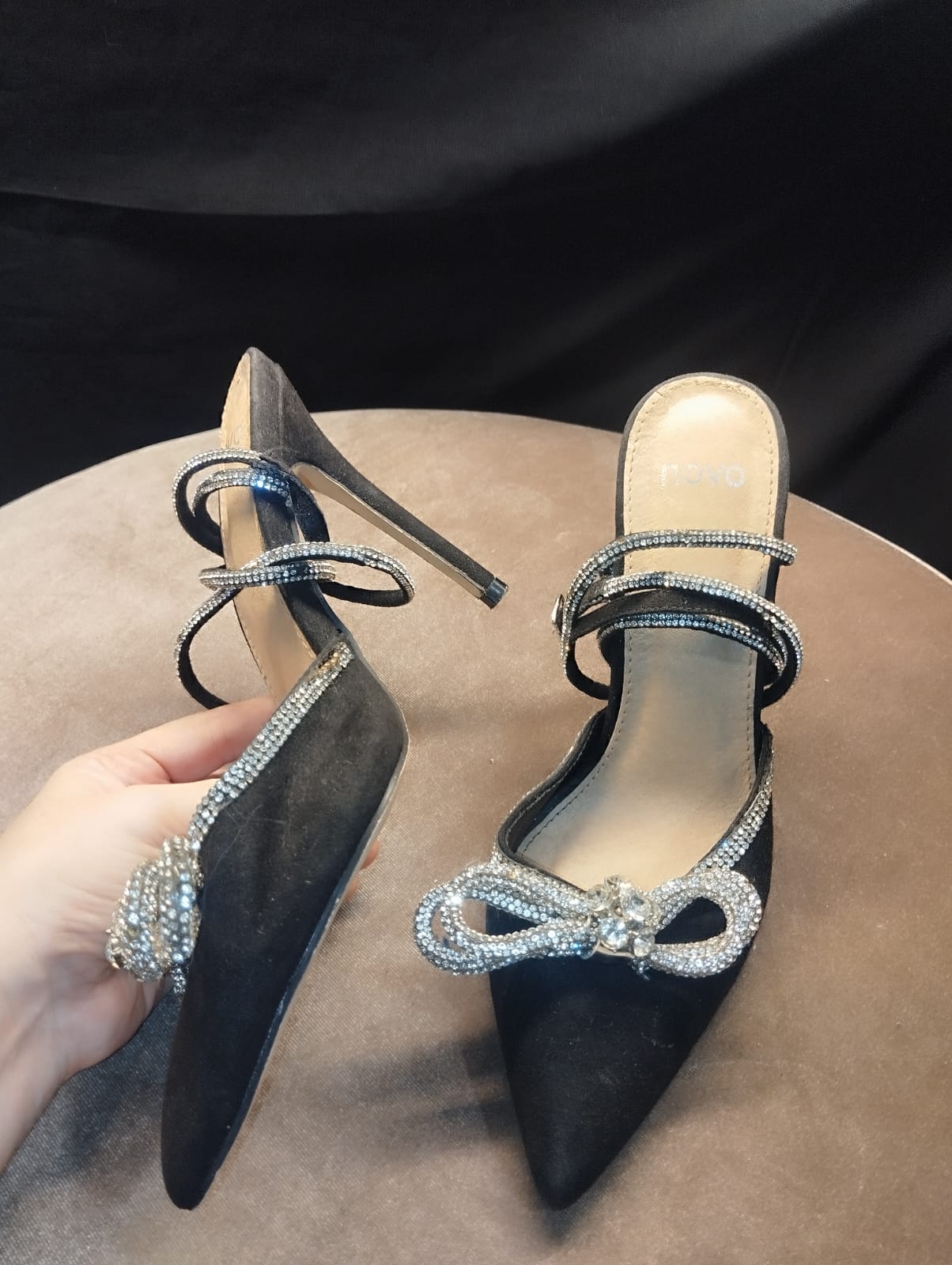 Black bow heel