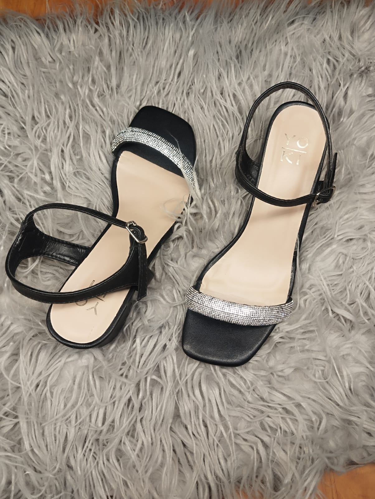 Black diamond heel