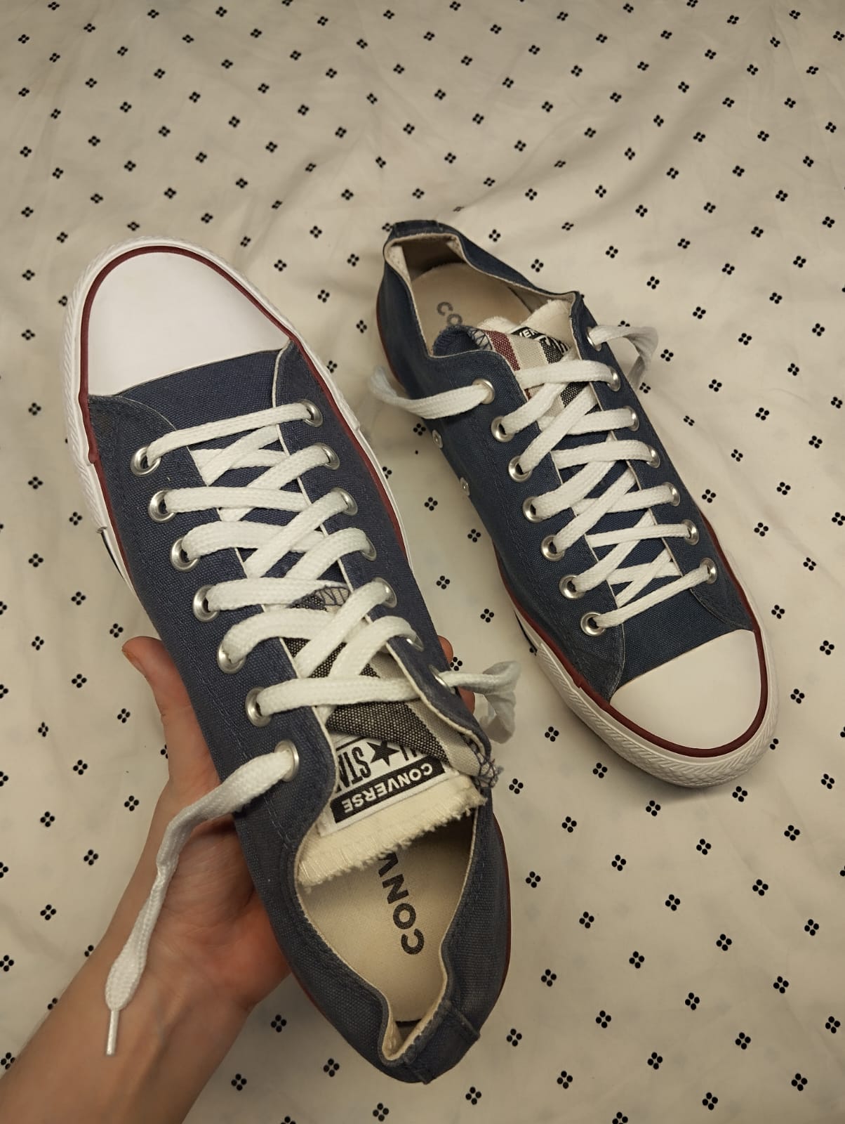 Navy blue low rise converse