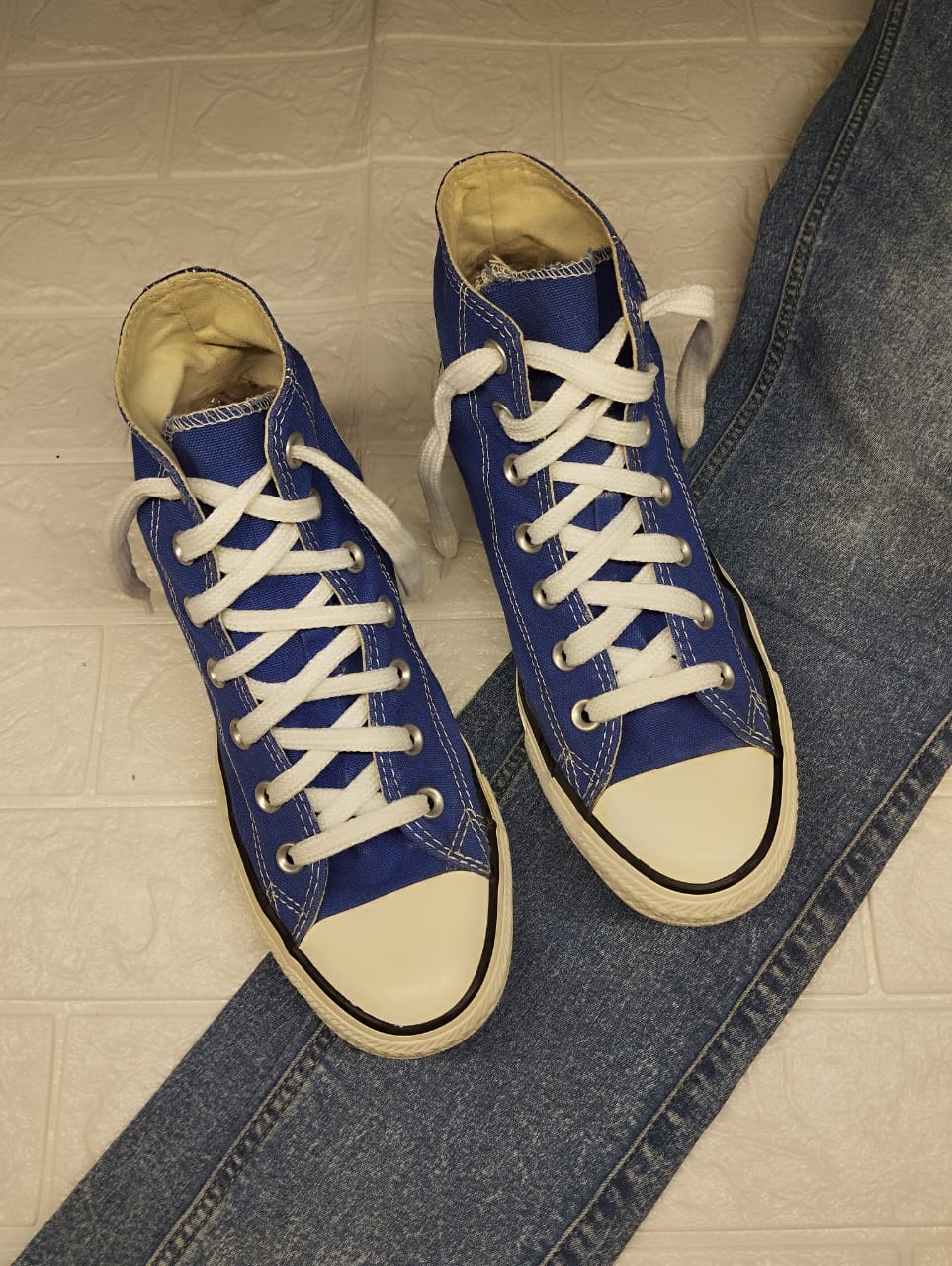 Blue high rise converse