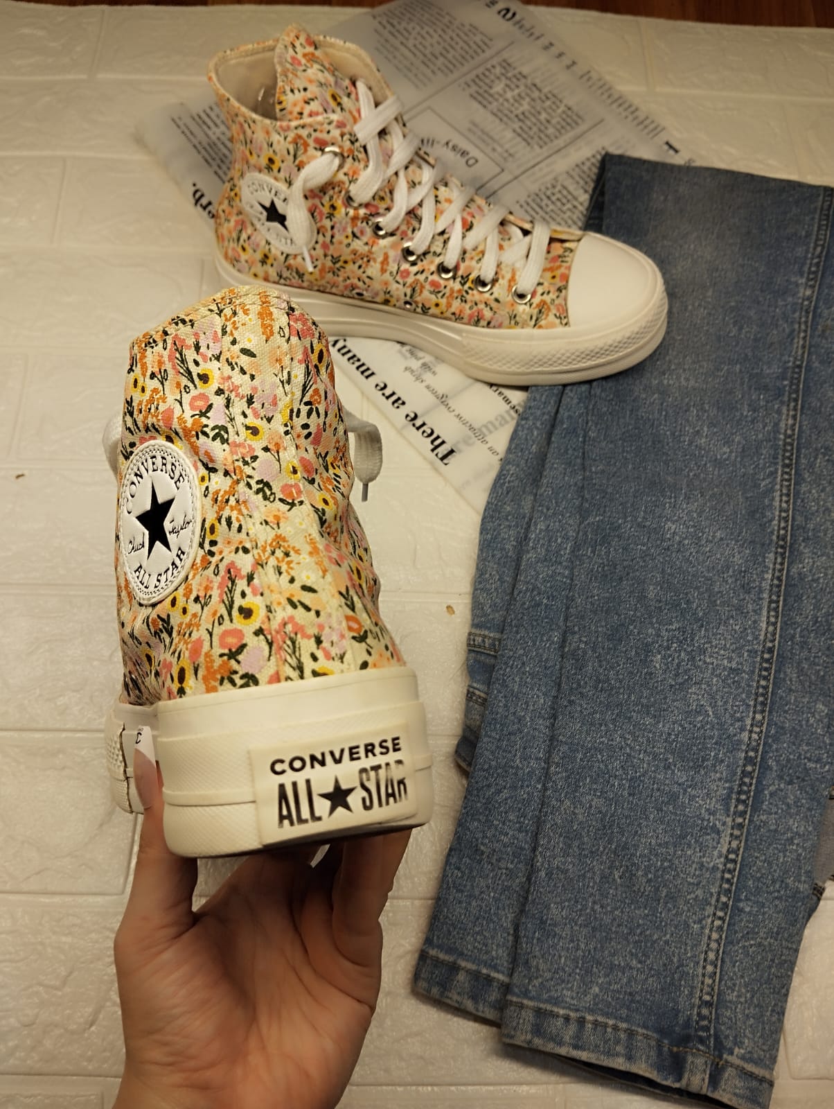 Multicolor high rise platform