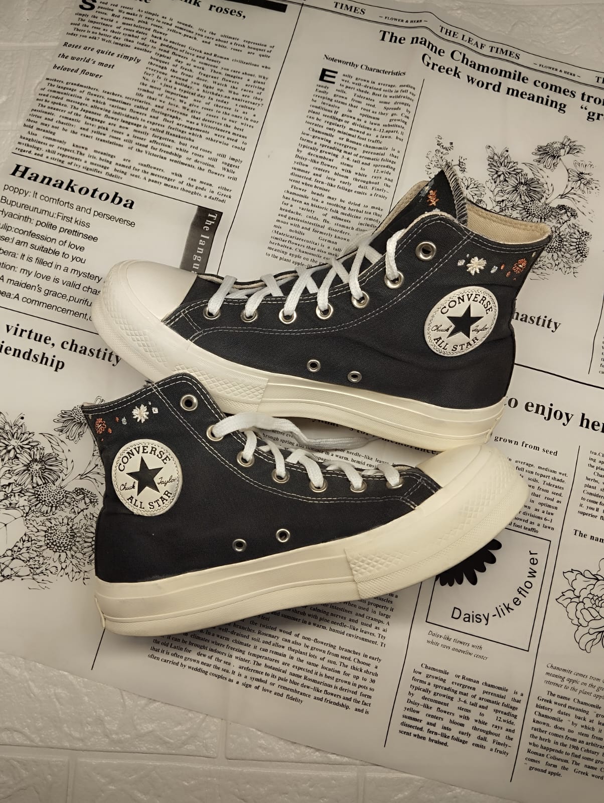 Black embroidery high rise platform