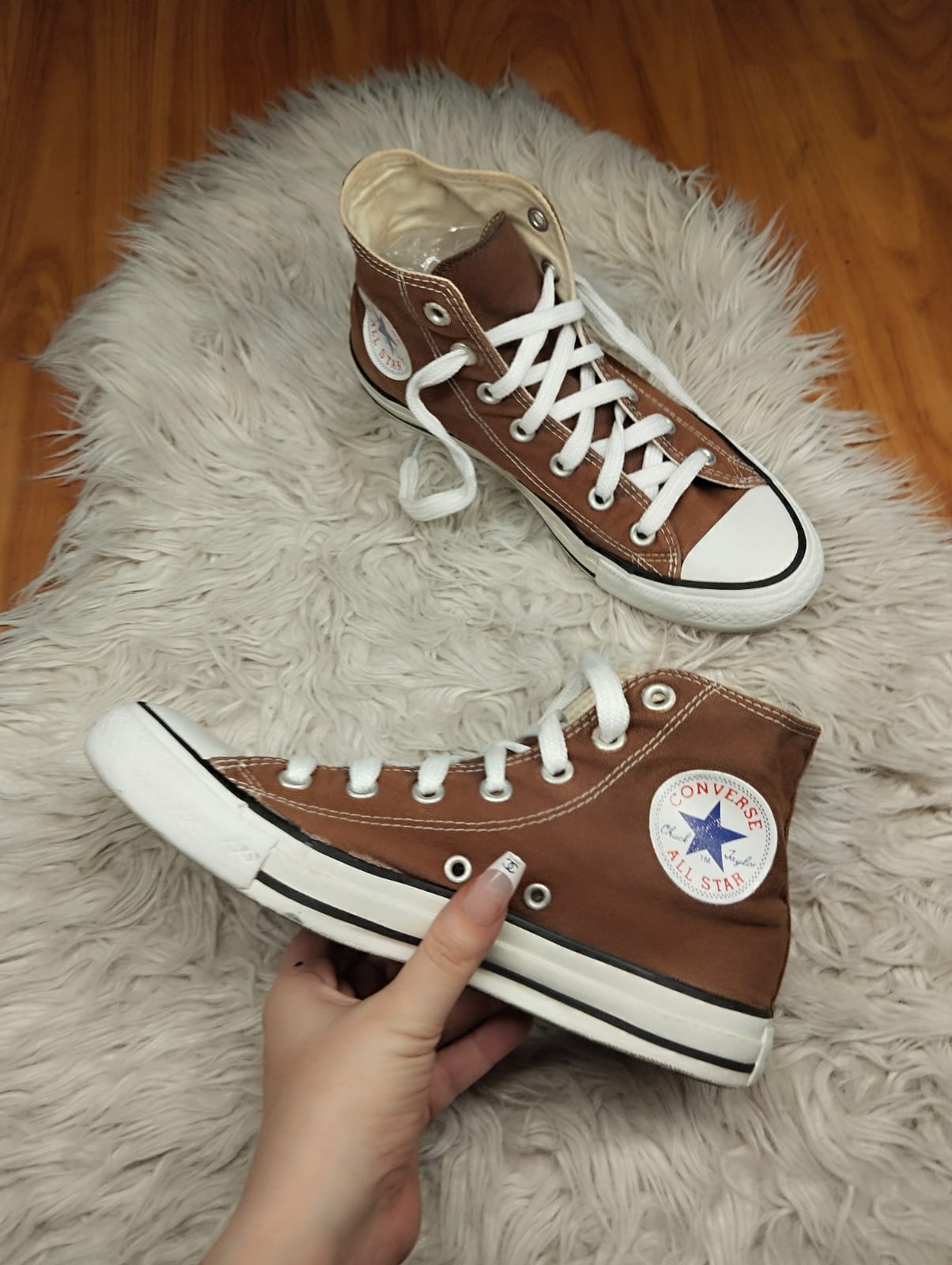 Brown high rise converse