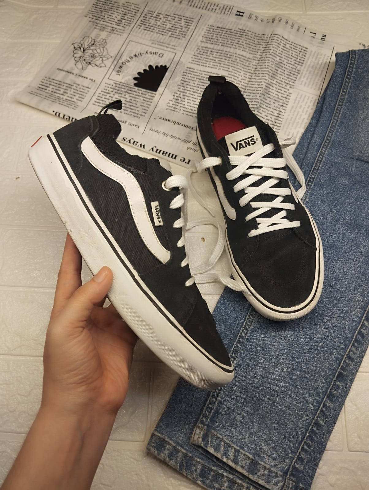 Black low rise vans dd