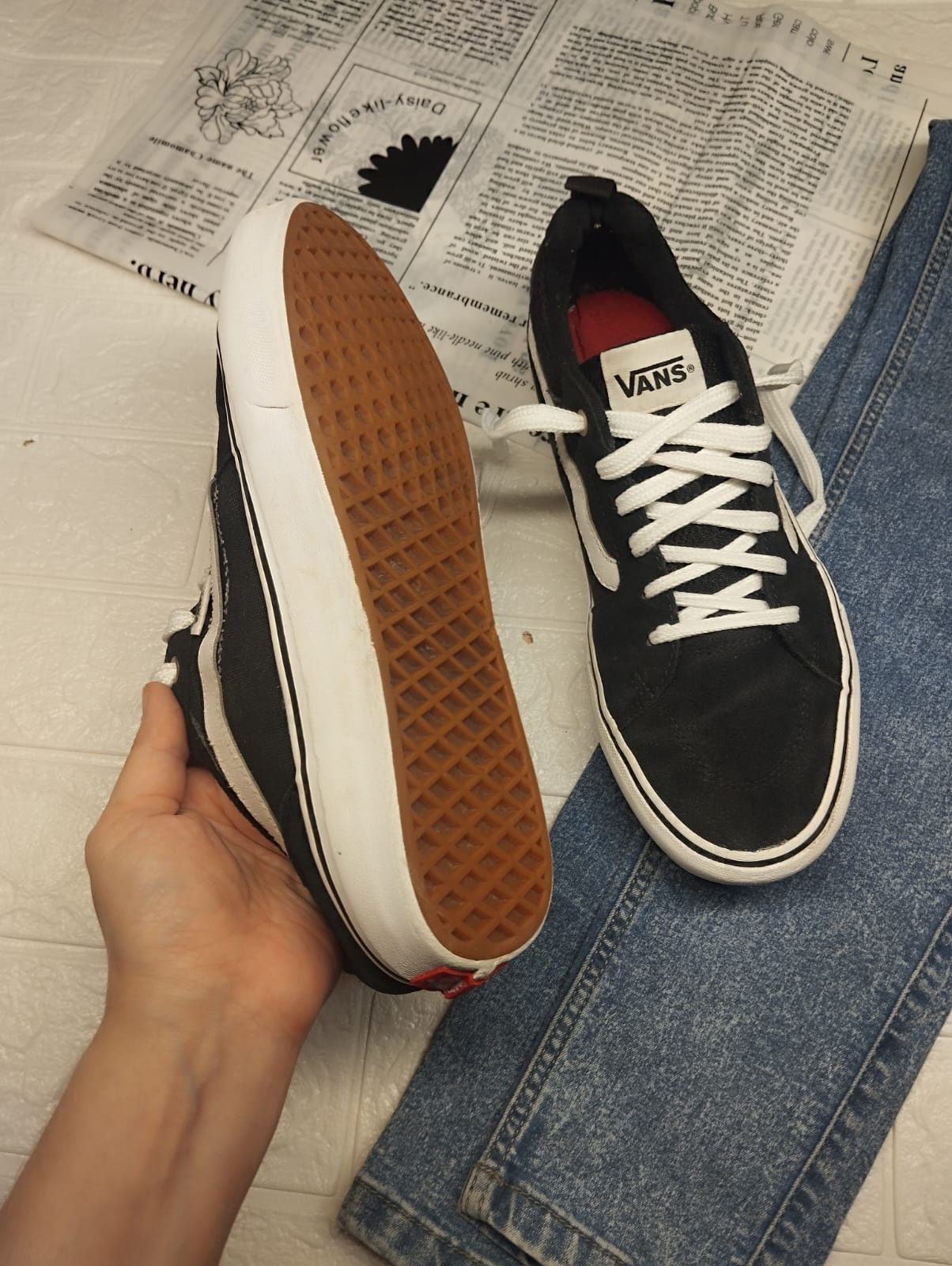 Black low rise vans dd