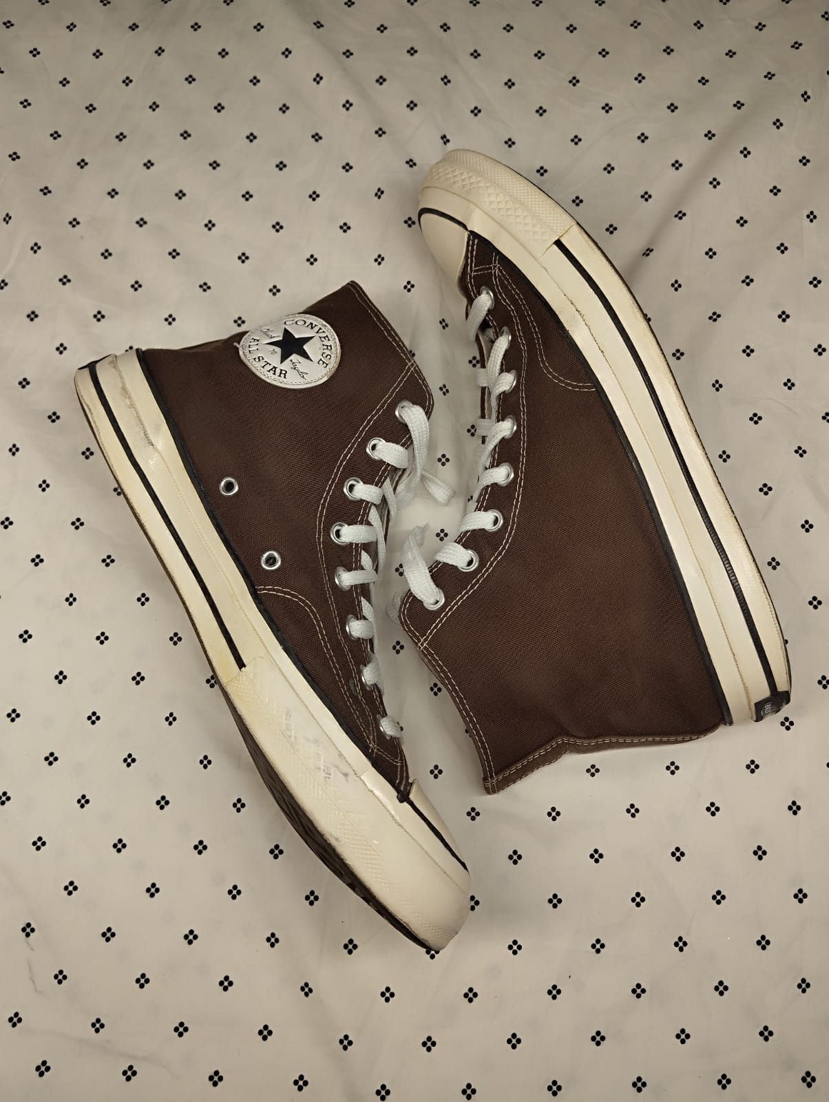 Brown high rise taylor chuck