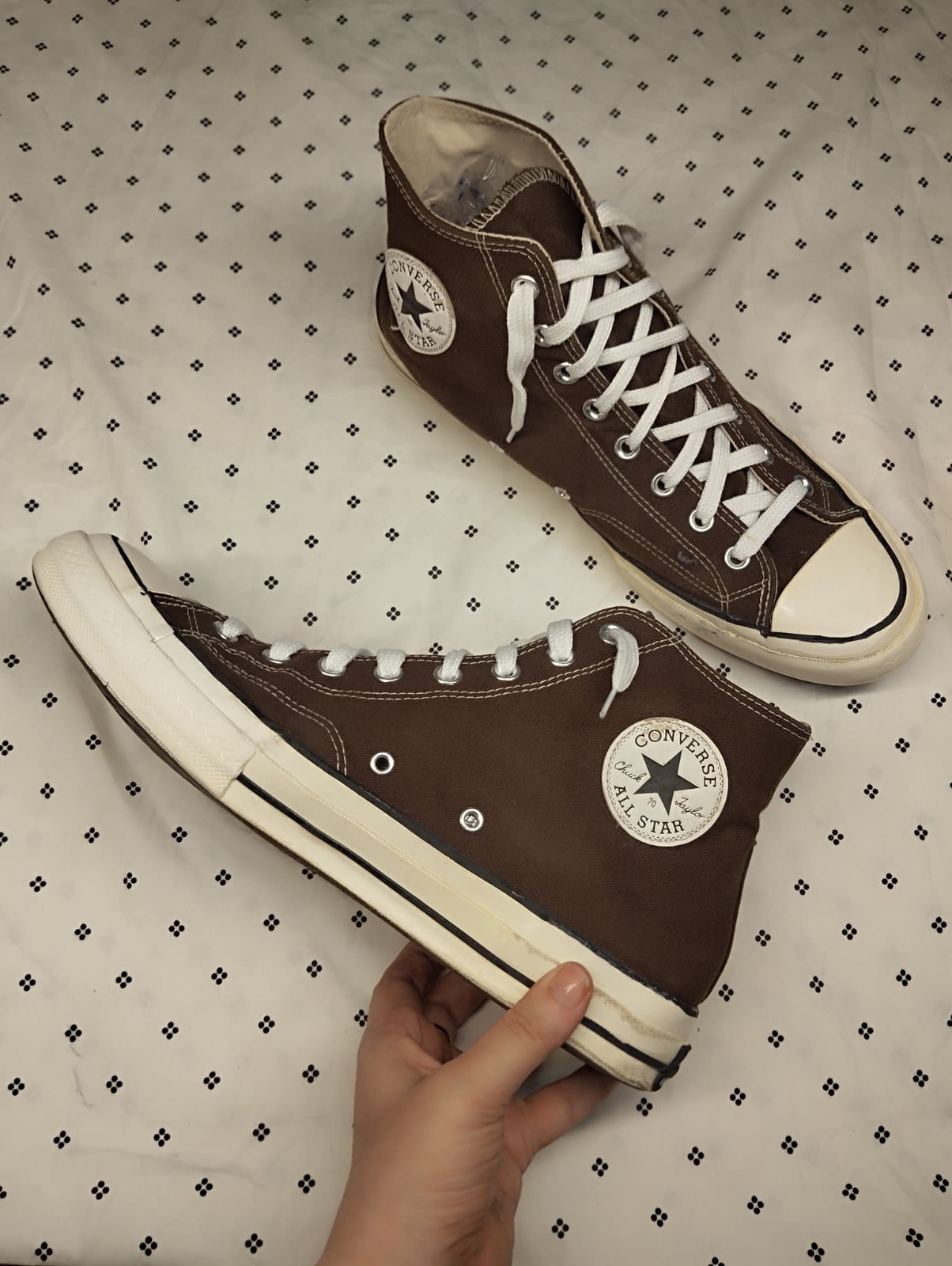 Brown high rise taylor chuck