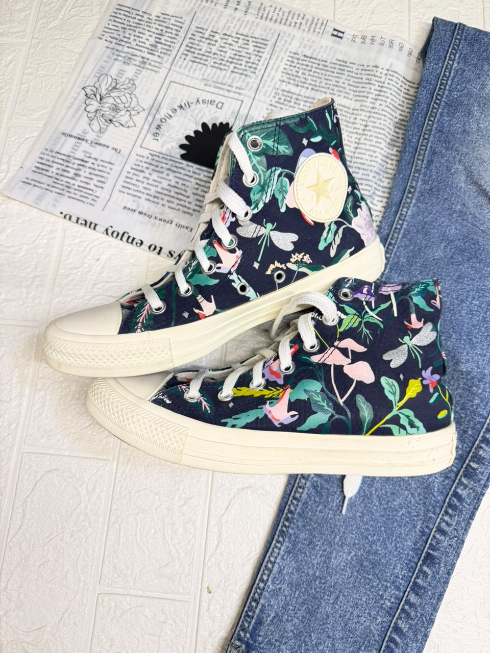 Forest high rise converse