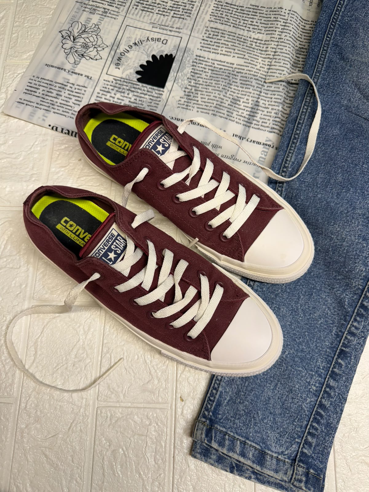 Burgundy low rise converse