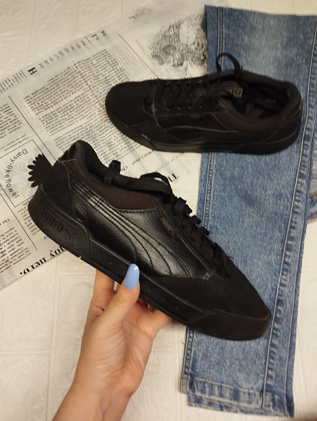 Full black puma sneakers