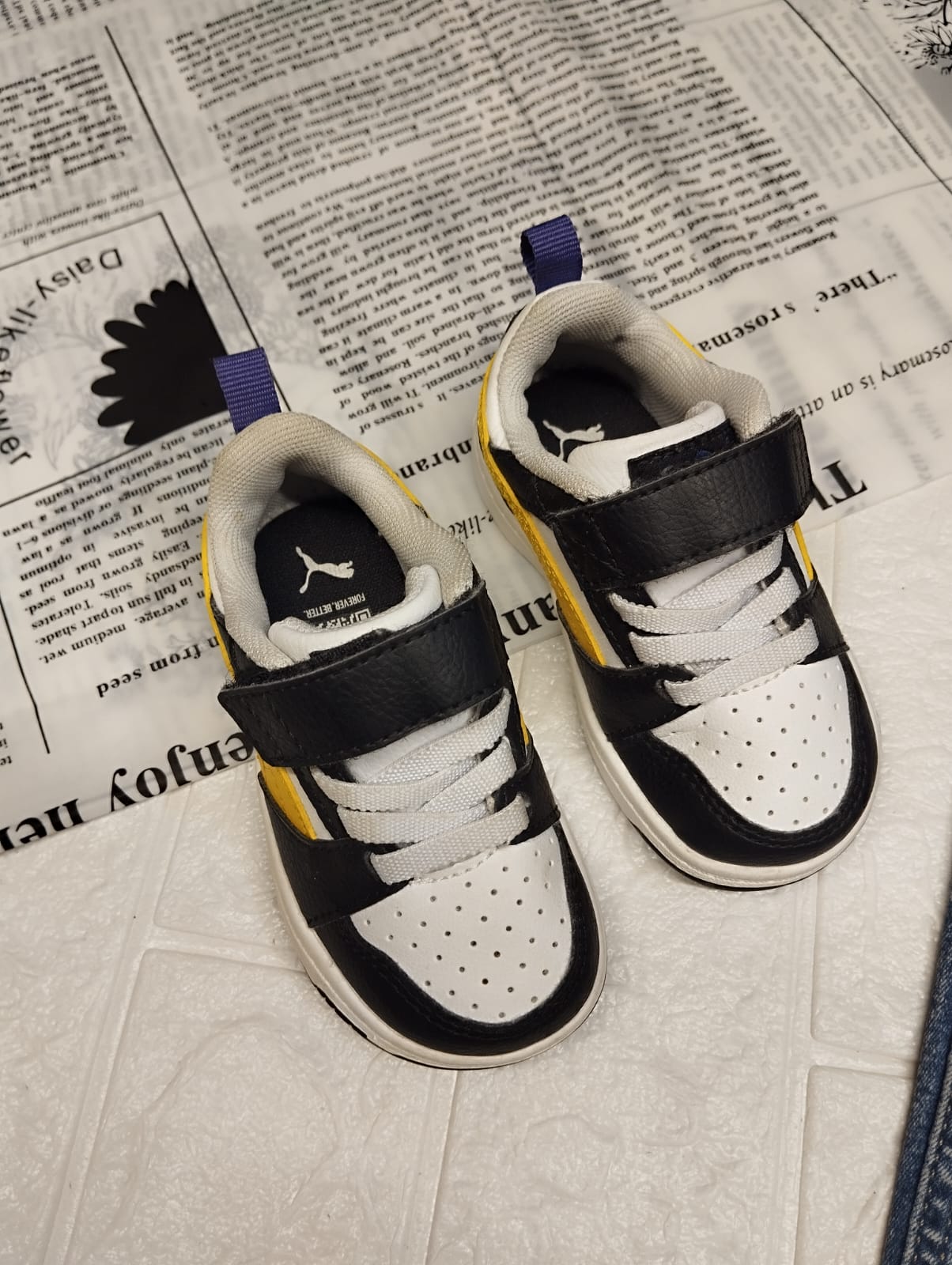 kids puma sneakers