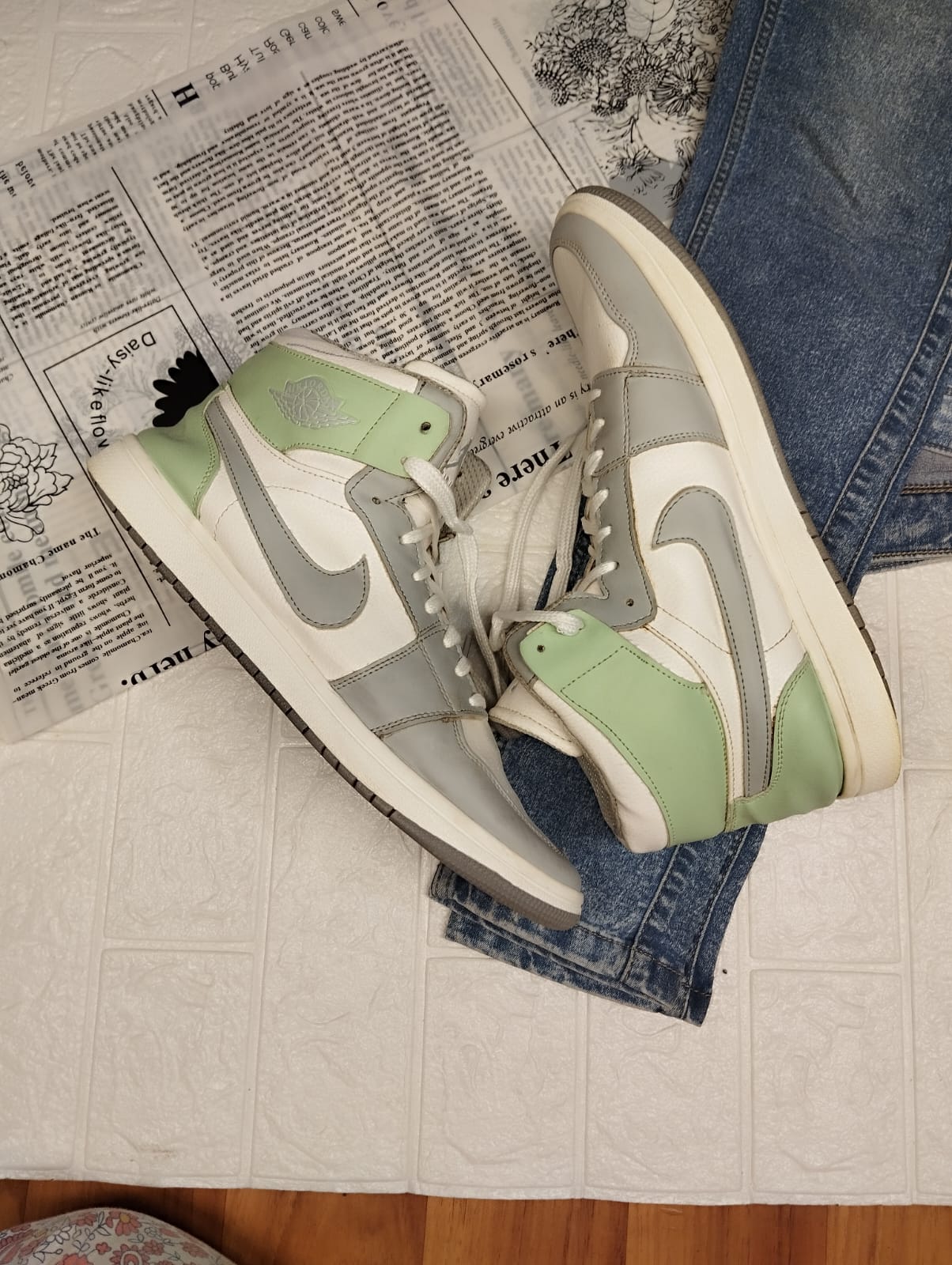 Green nike sneakers
