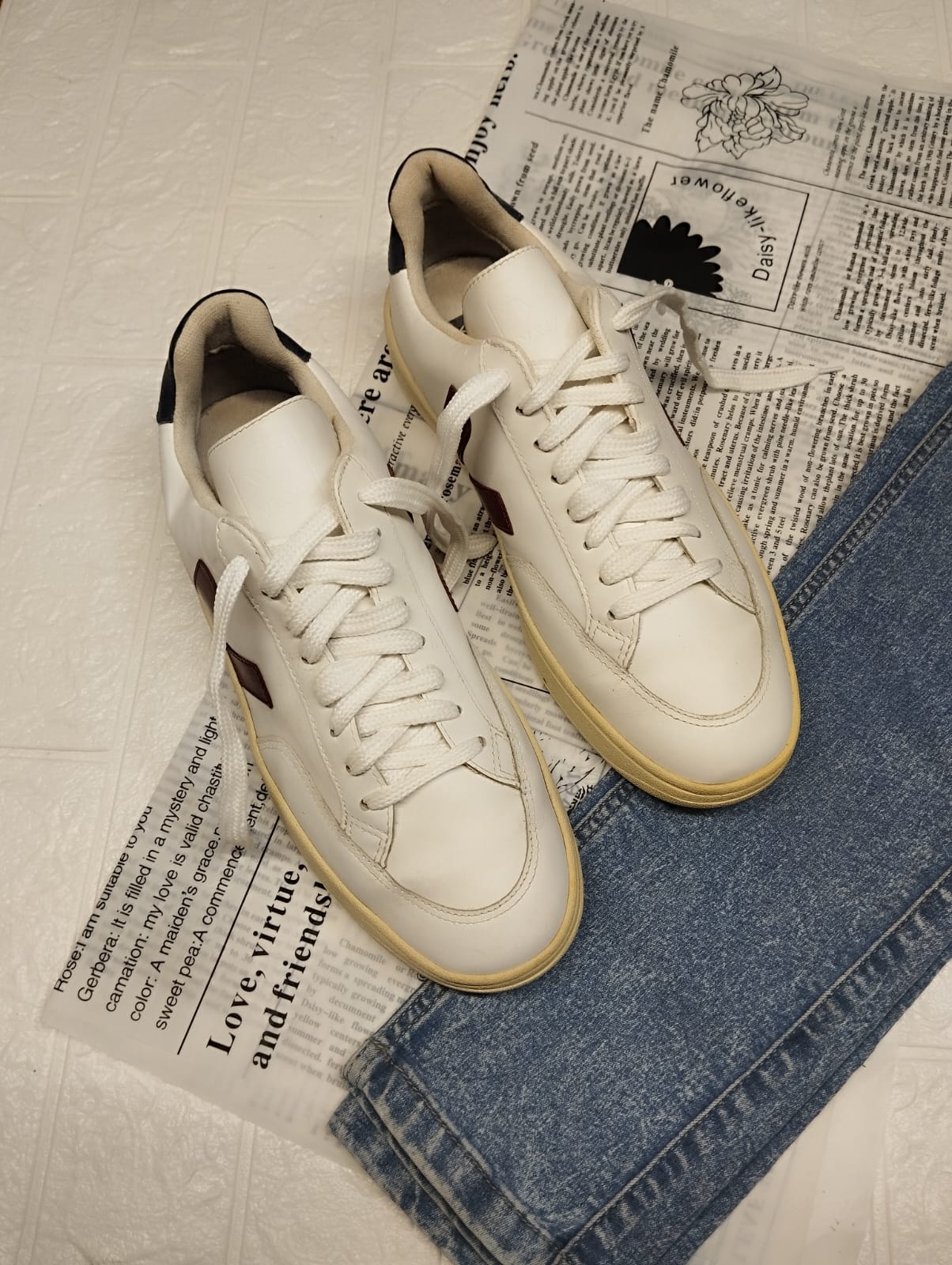 VEGE V-12 LEATHER WHITE MARSALA NAUTICO
