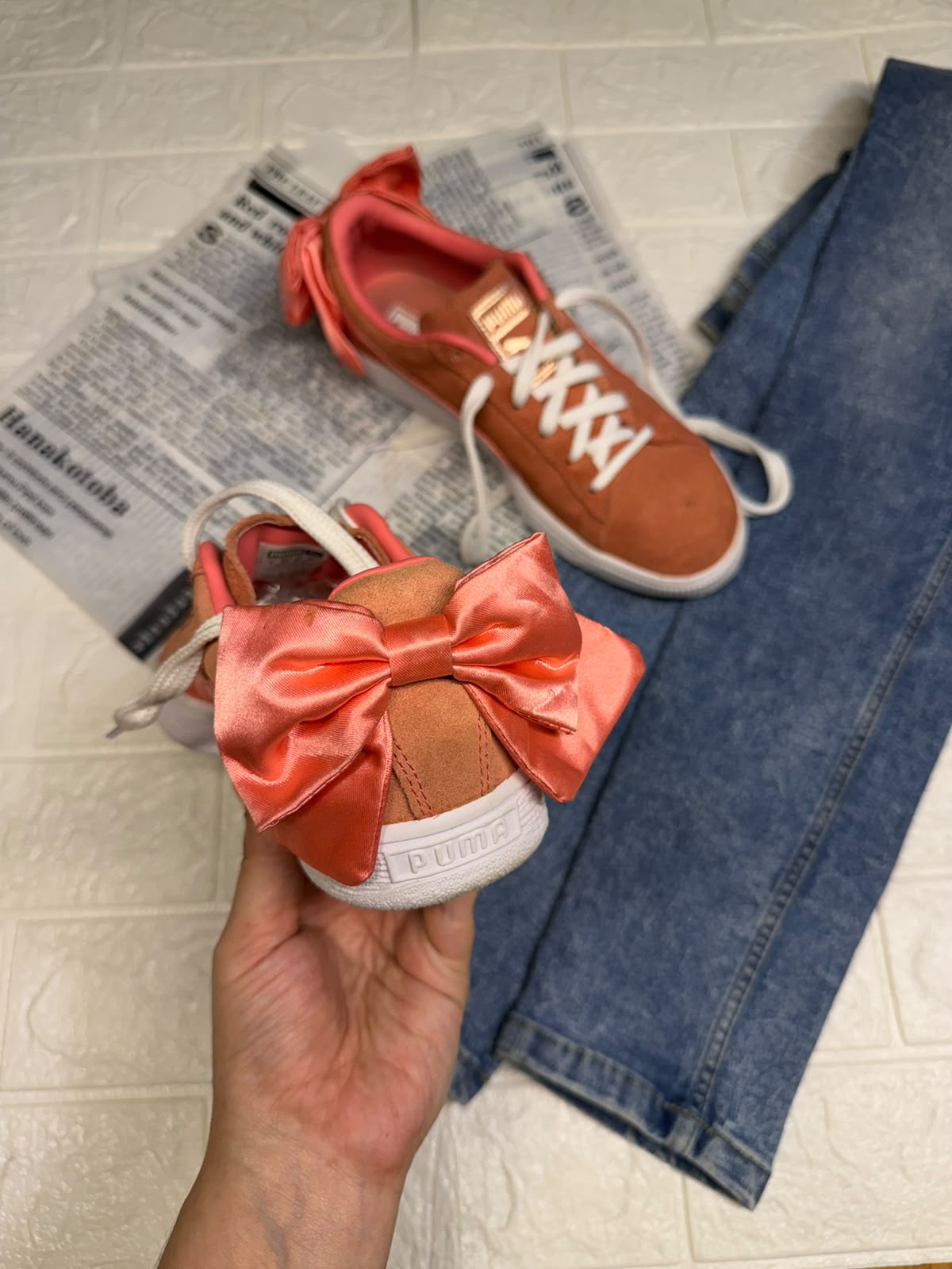 Orange bow low rise puma